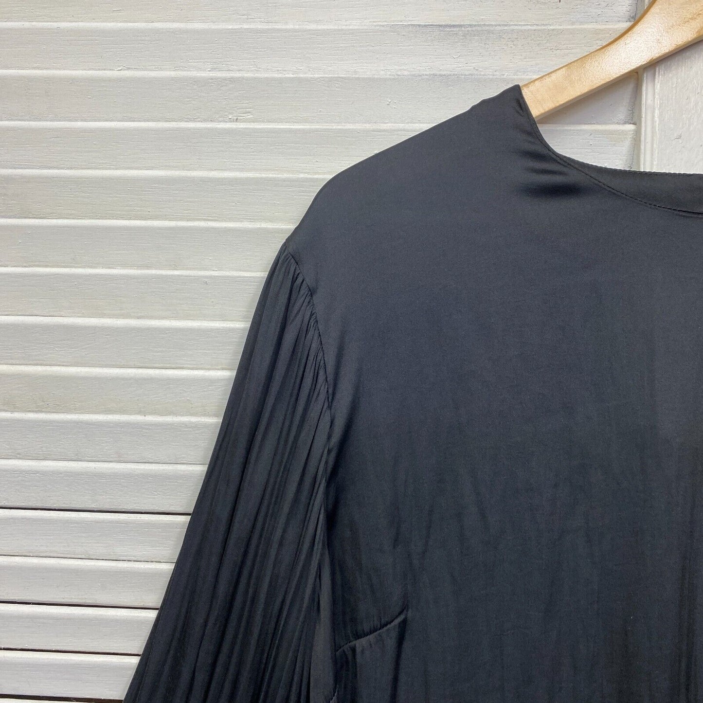 Preview Top Size 14 Black Long Billow Sleeve Office