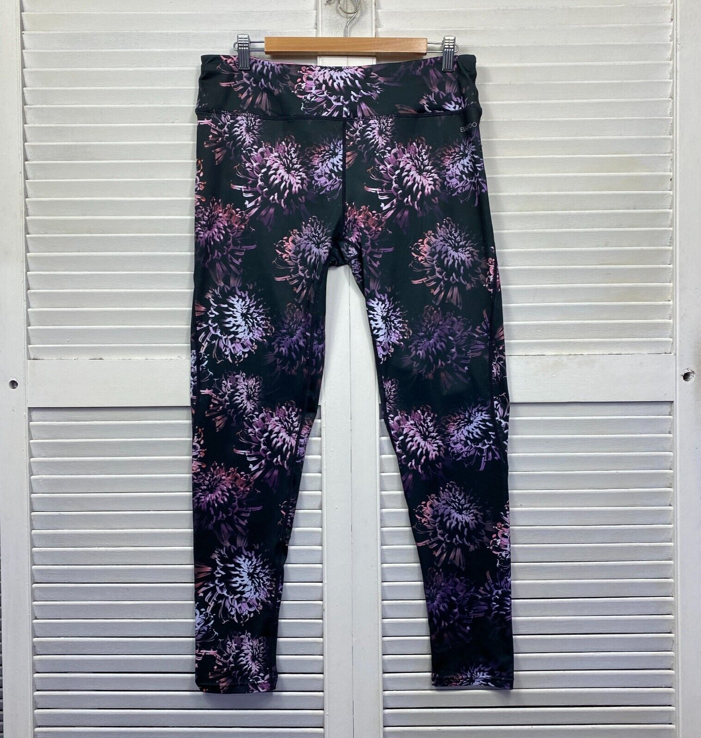 Ell & Voo Leggings Size 16 Black Floral Activewear Full Length