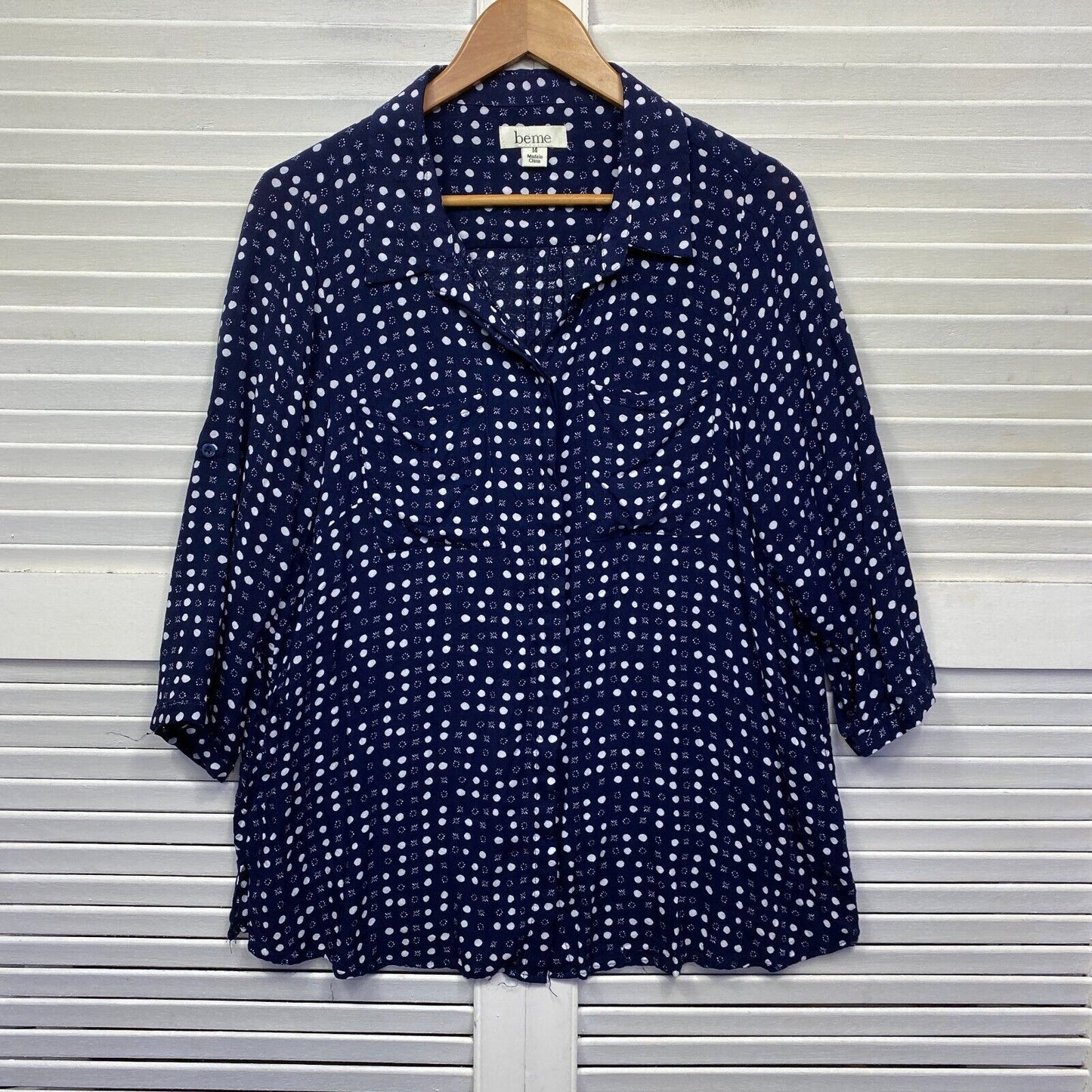 Beme Top Size 14 Plus Blue Navy White Button Up Long Sleeve Collared