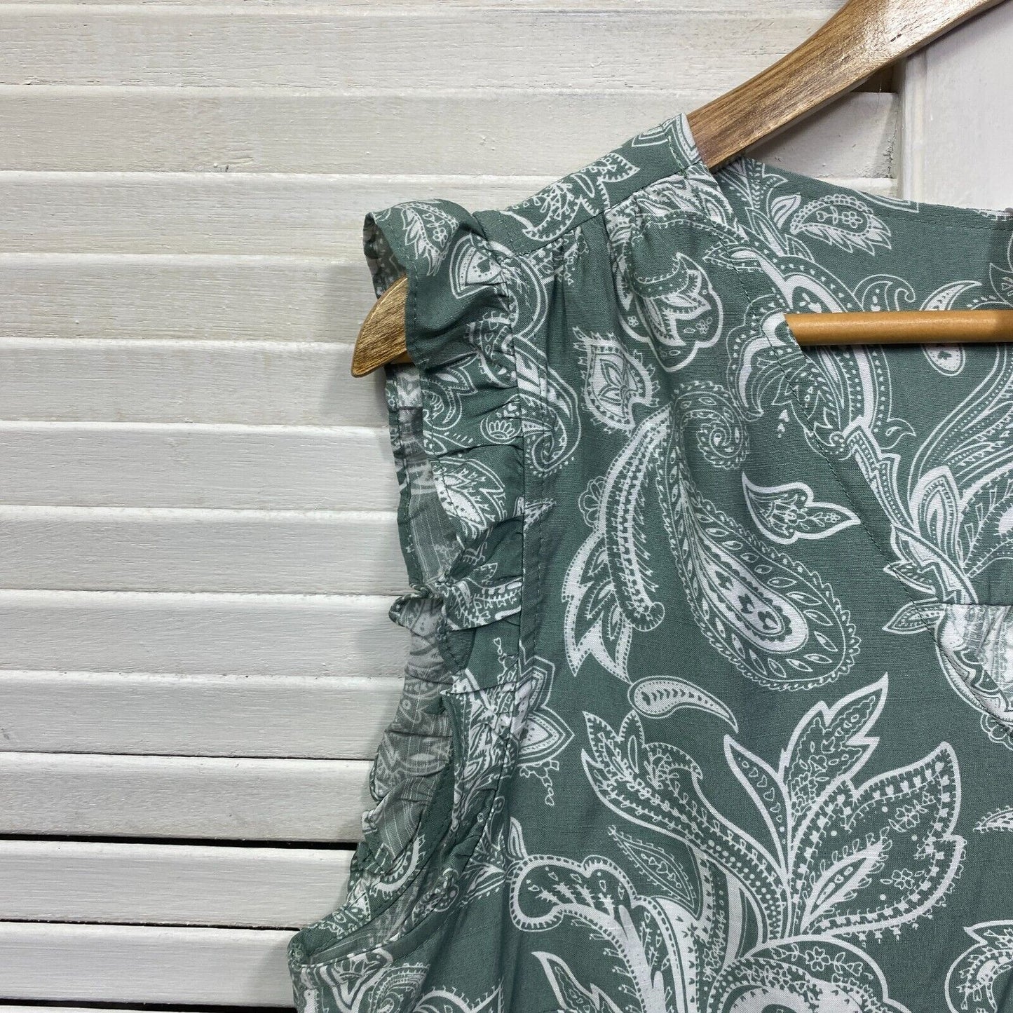 Anko Top Size 14 Green White Paisley Print Sleeveless