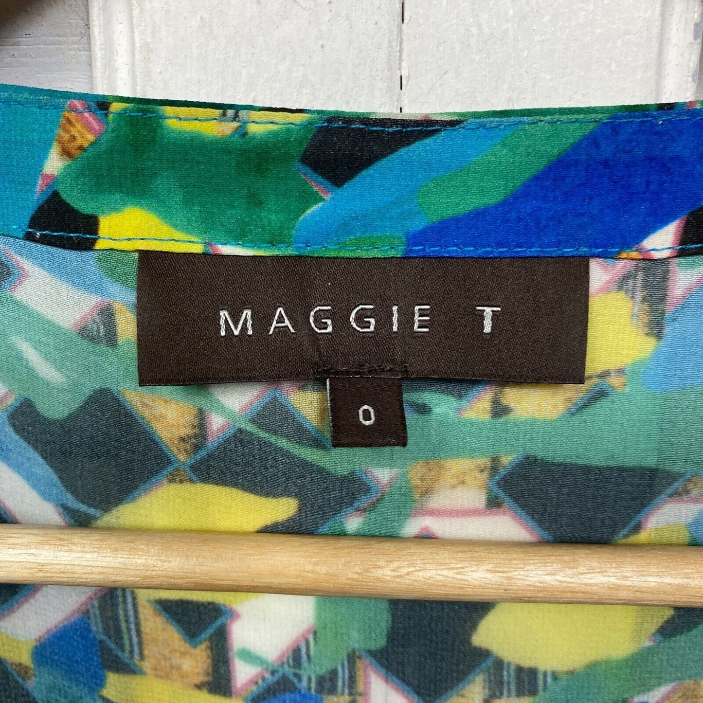 Maggie T Top Size 16 18 Plus Short Sleeve Multicoloured Tunic Preloved