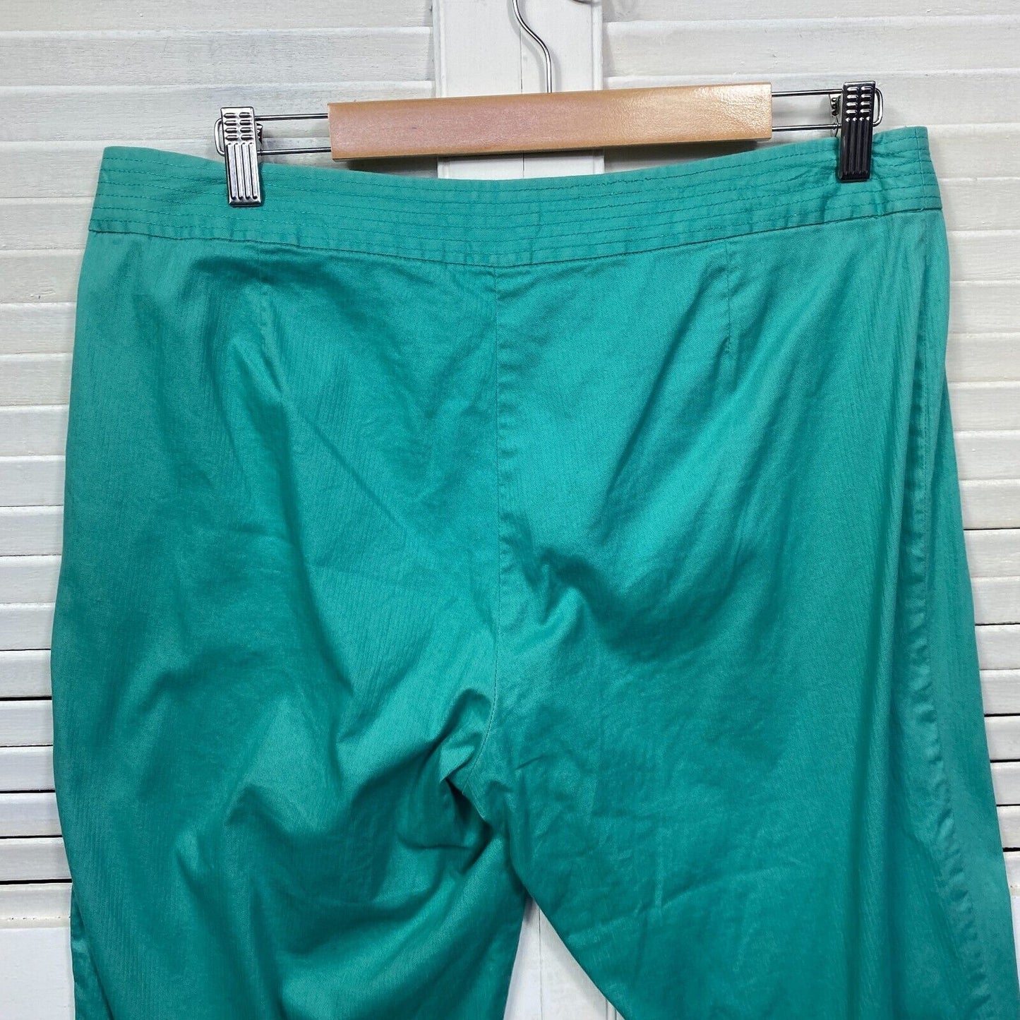 Wombat Pant Size 14 Green Cropped Zip Fly Cotton Blend