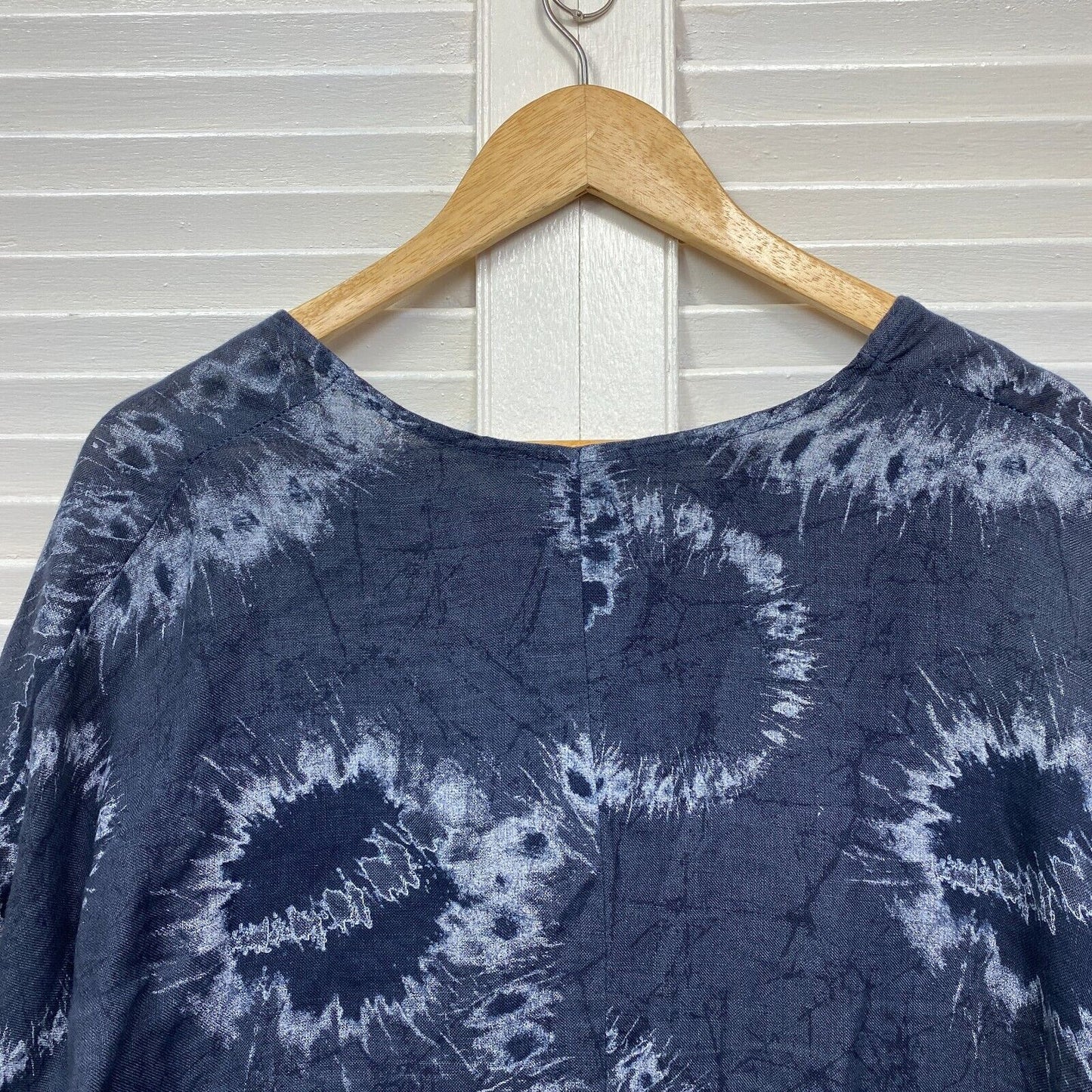 Italian Linen Top Size 12 - 14 Long Sleeve Blue