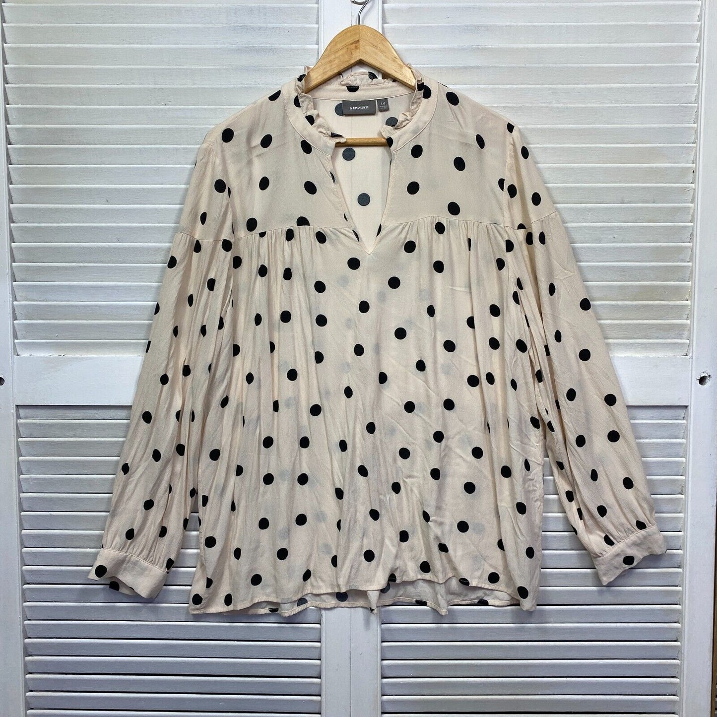 Sussan Top Size 14 Beige Black Polka Dots Long Sleeve Viscose