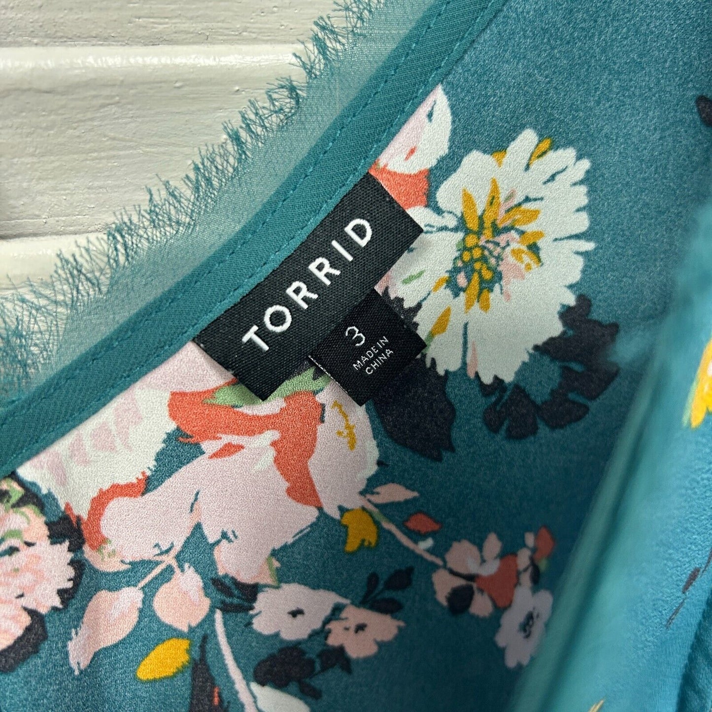 Torrid Top Size 22 24 Plus (3) Teal Floral Sleeveless