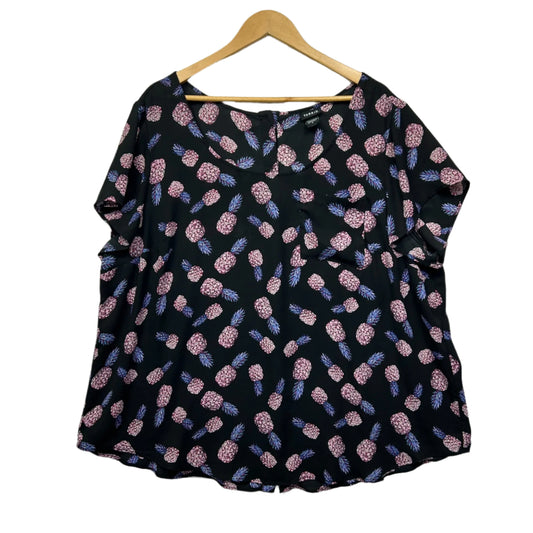 Torrid Top Size 3 20 22 Short Sleeve Black Pineapple