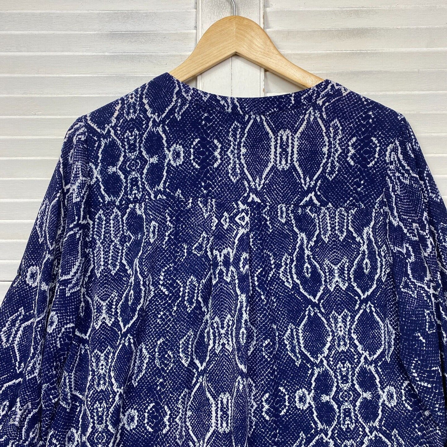 Autograph Top Size 14 Plus Blue Snakeskin Print V Neck Long Sleeve