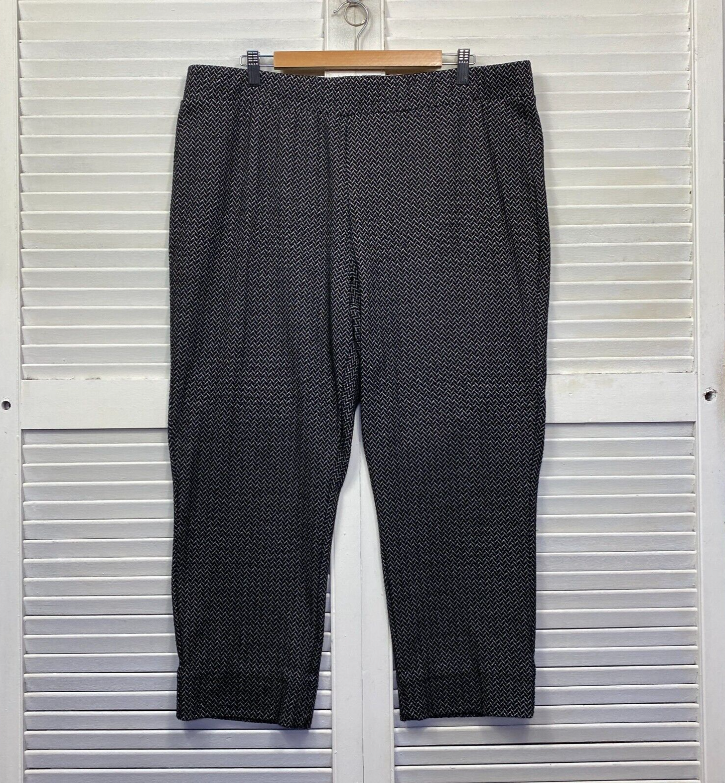 W Lane Pants Size 20 Plus Grey Straight Leg Pull On Viscose Blend