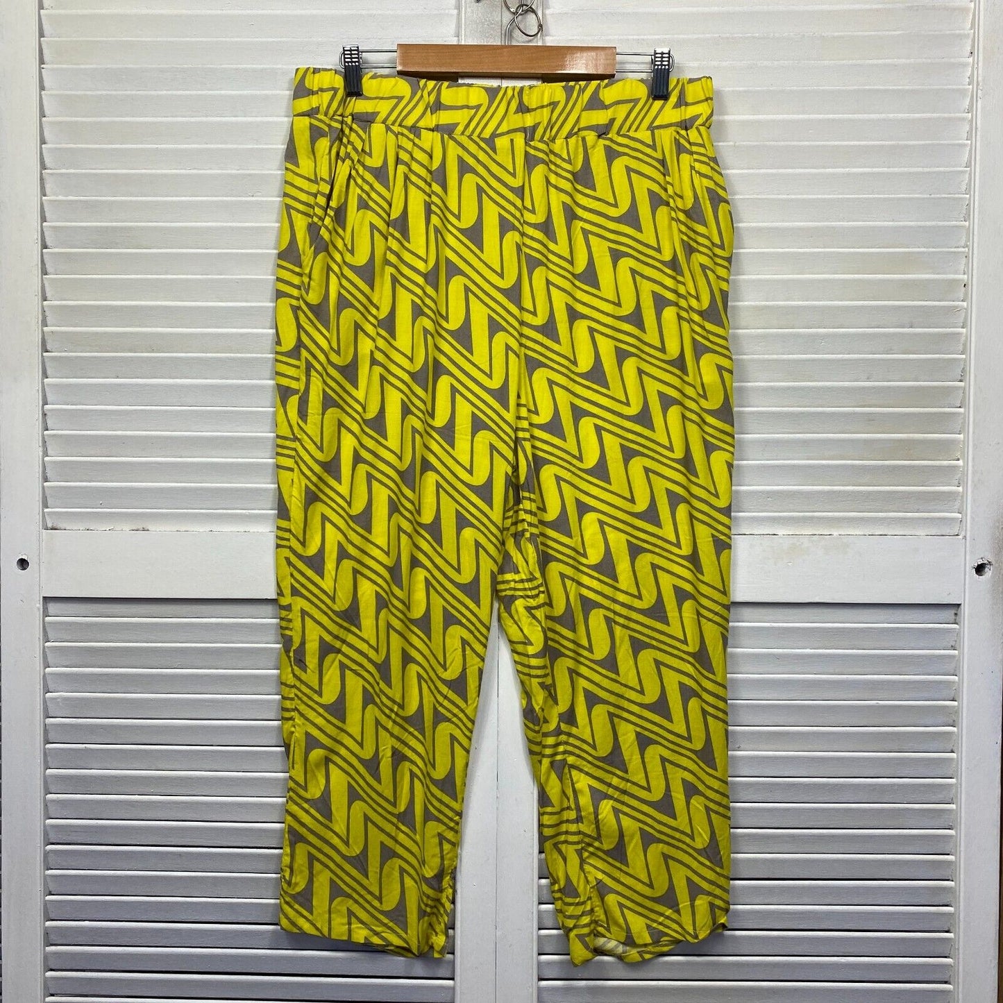 Rivers Pants Size 16 Plus Yellow Grey Geometric Pockets Viscose