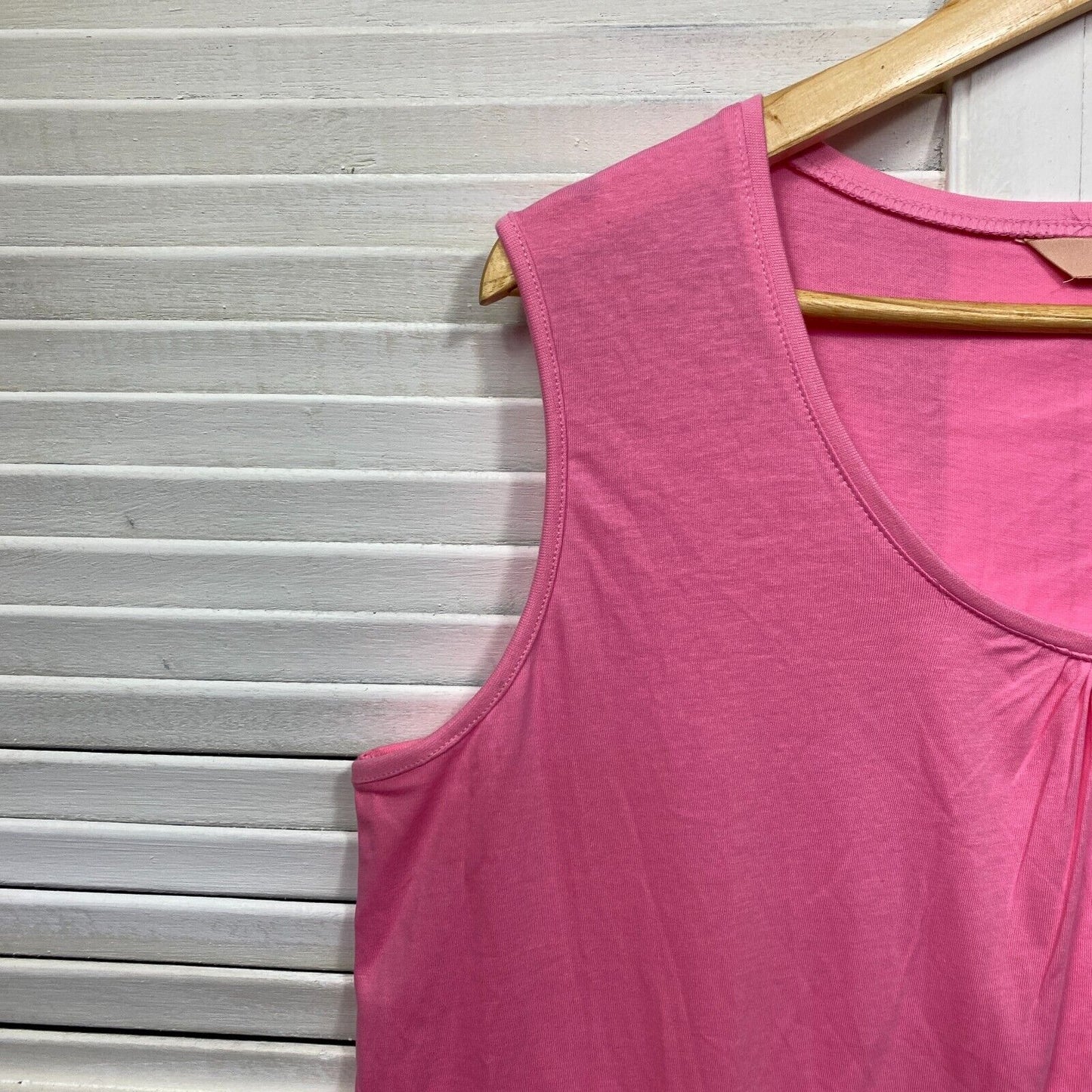 Avella Plus Size Top Size 18 Pink Sleeveless Tank Casual