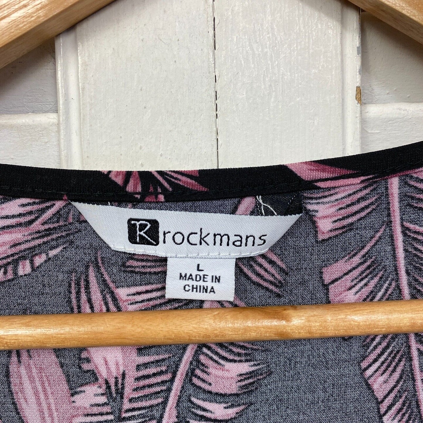 Rockmans Top Size Large Black Pink Floral Leaf Print Long Sleeve