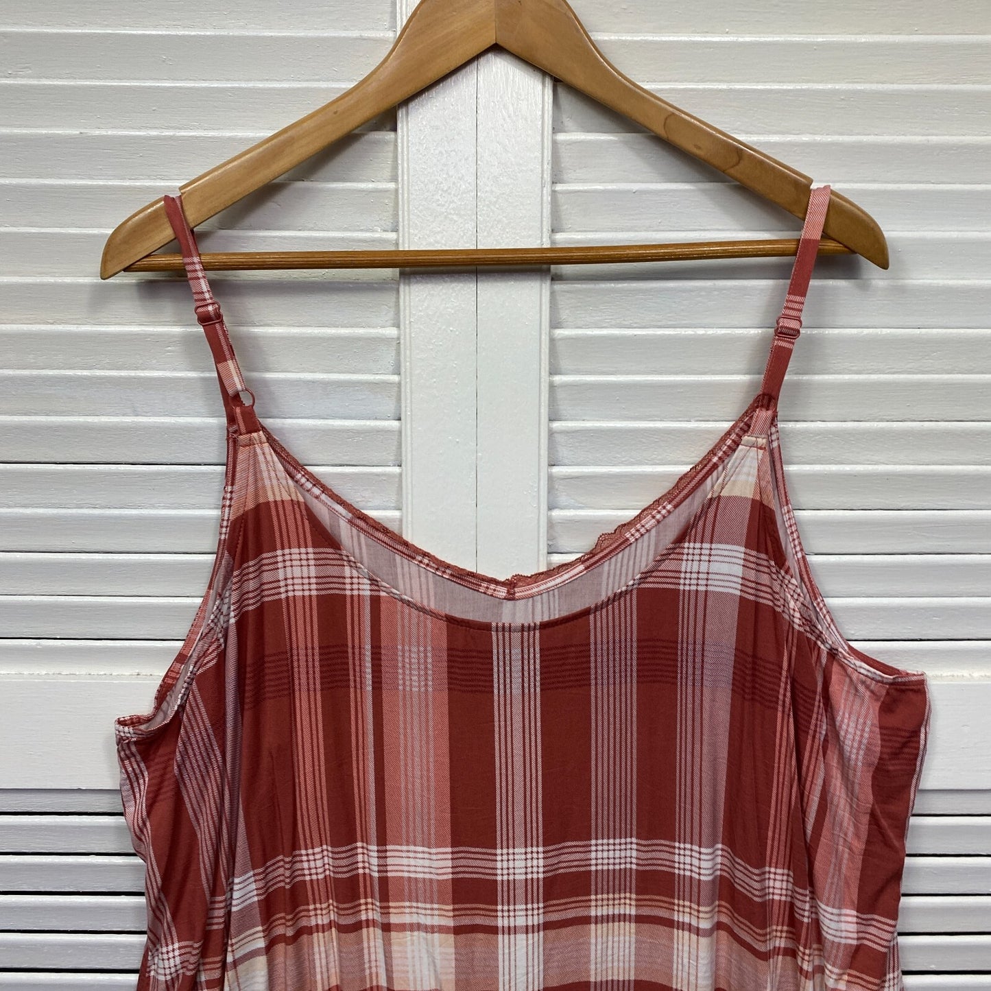 Torrid Top Size 3 18 20 Check Tank Sleeveless Rayon