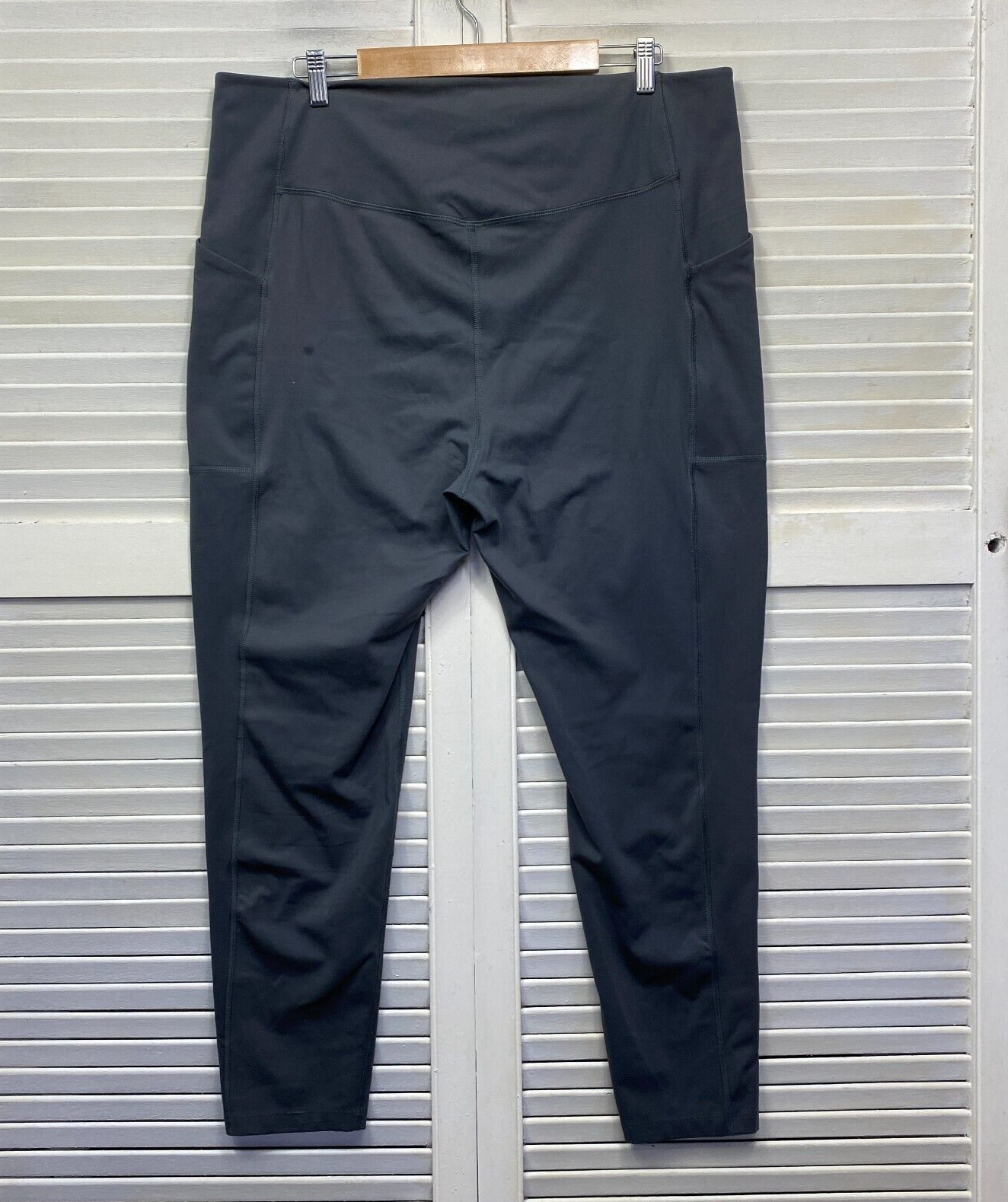 Girlfriend Collective Leggings Size 5XL Black Grey Activewear 7/8 Length Pants