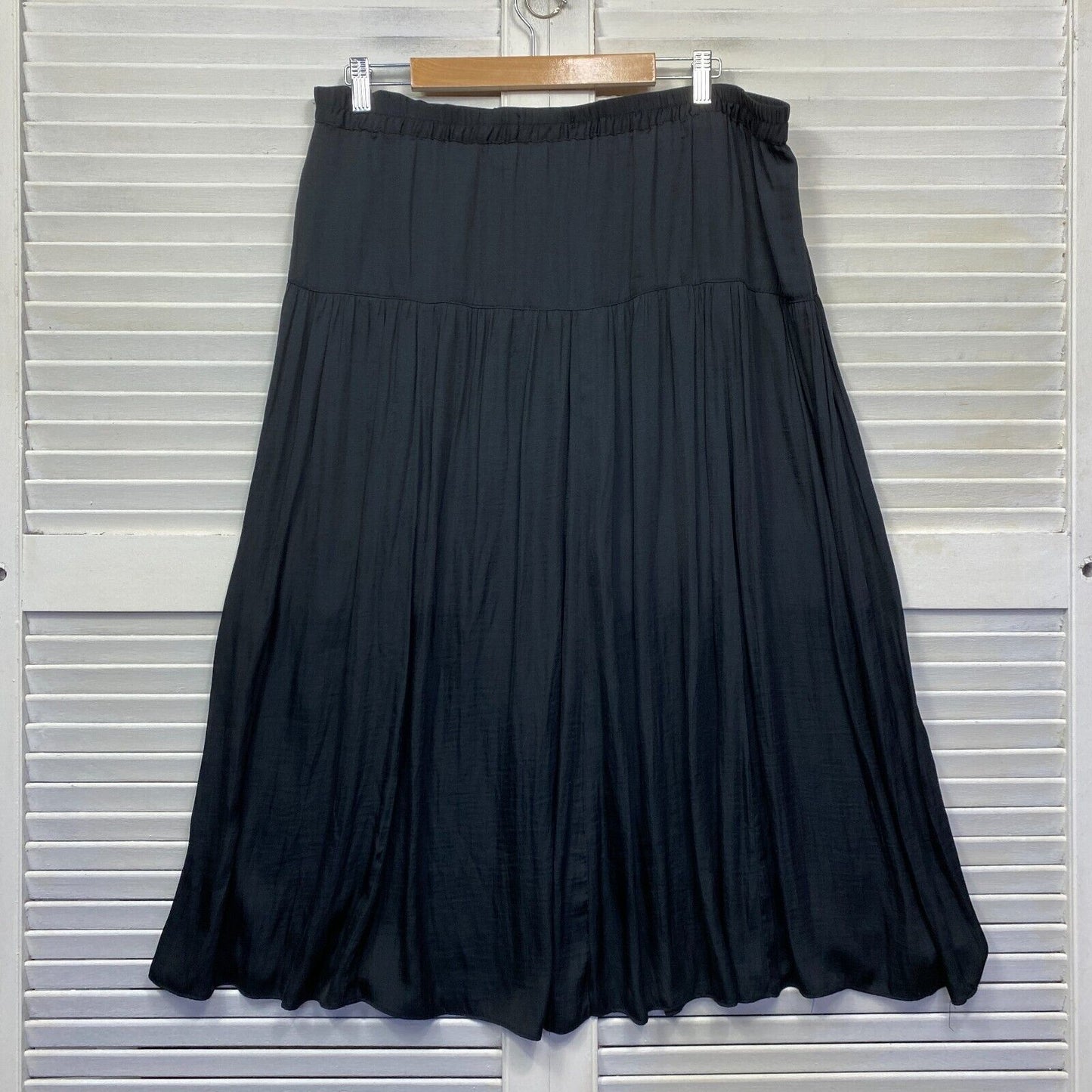 Hammock & Vine Maxi Skirt Size 16 Plus Black Midi Length