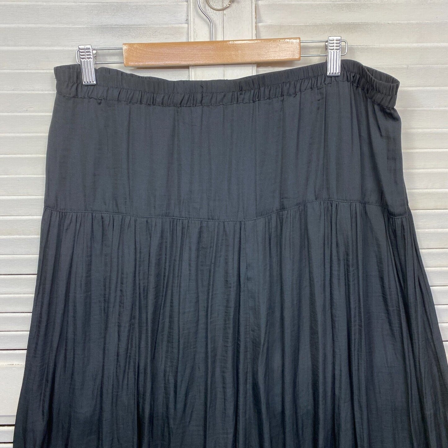 Hammock & Vine Maxi Skirt Size 16 Plus Black Midi Length