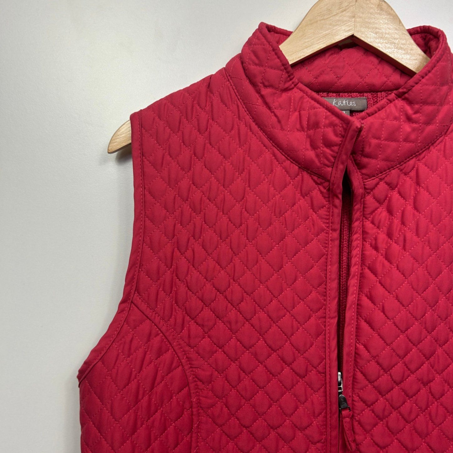 Katies Quilted Vest Size XL 16 Red Sleeveless Jacket Lightweight Full Zip Up Pocket