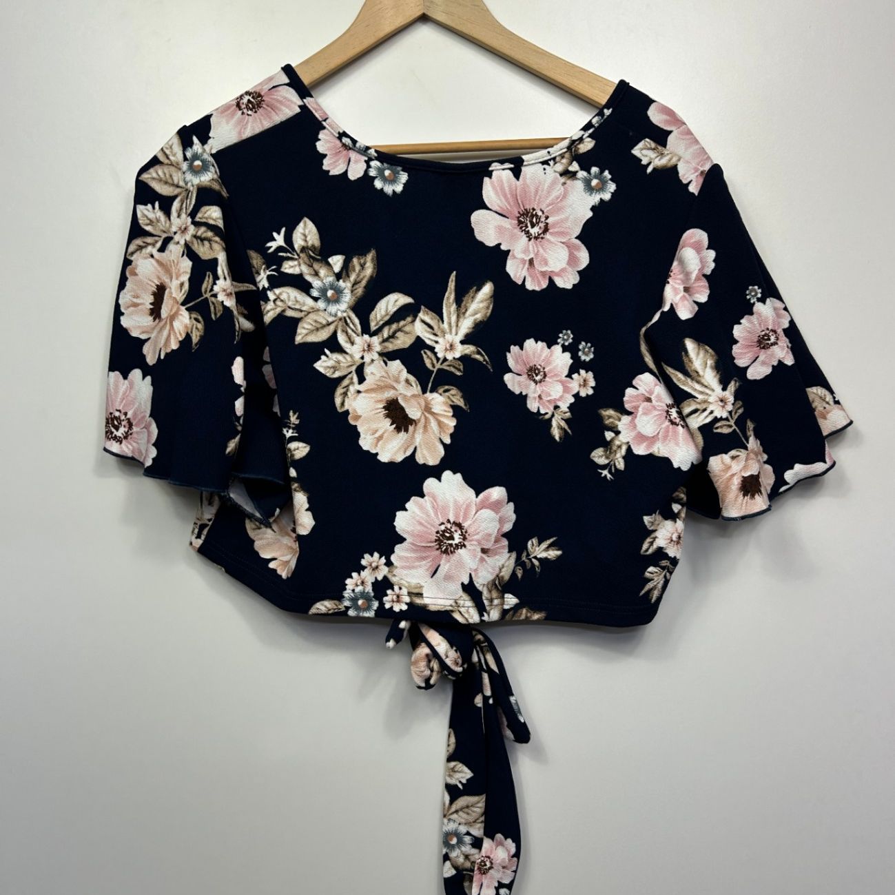 Shein Curve Crop Top Blouse Size 16 18 Floral Short Sleeve Navy