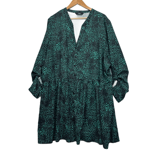 Sara Tunic Top Size 26 Plus Green Roll Tab Sleeve Button Up