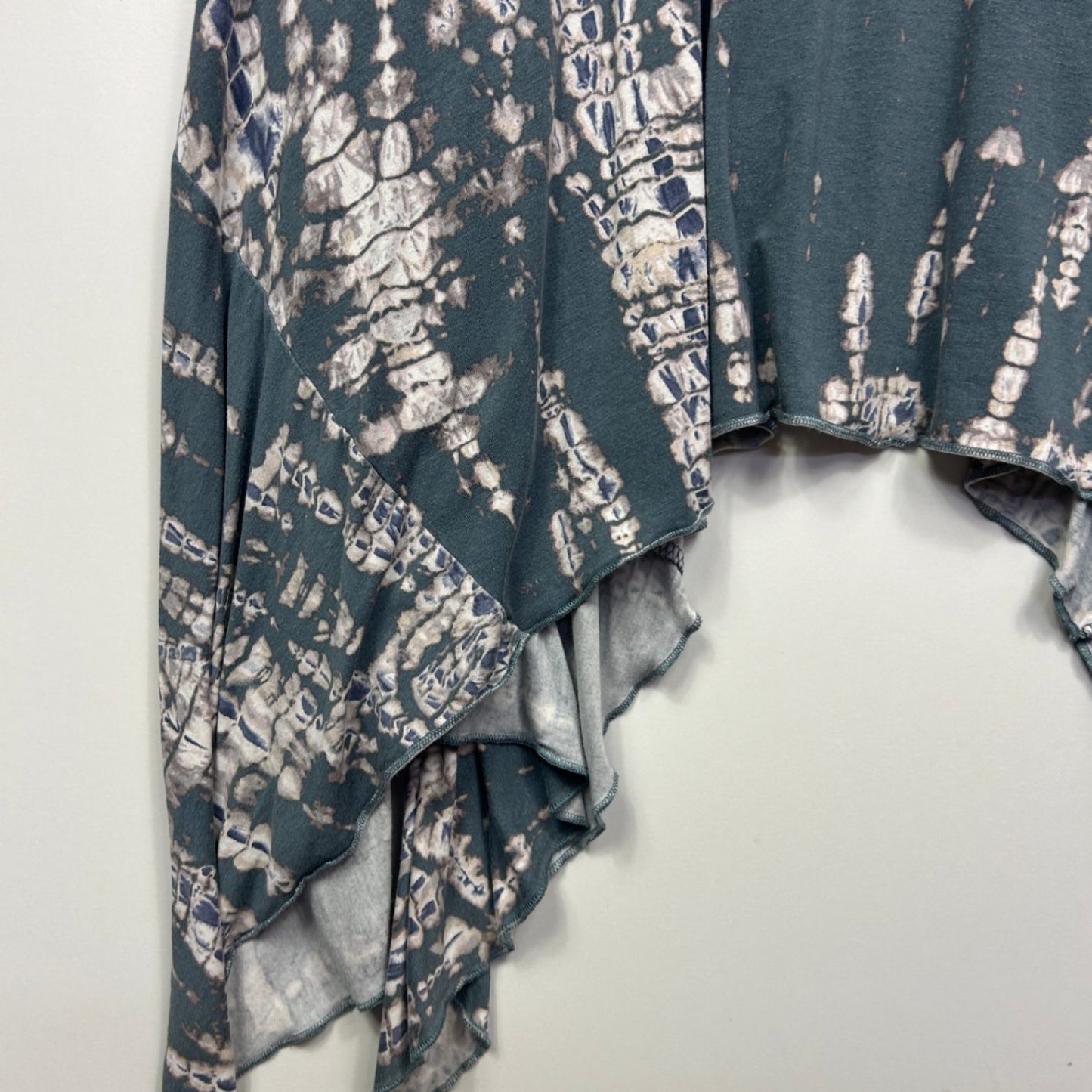 Emerge Tie Dye Skirt Size 16 Stretch Handkerchief Hem Soft Casual
