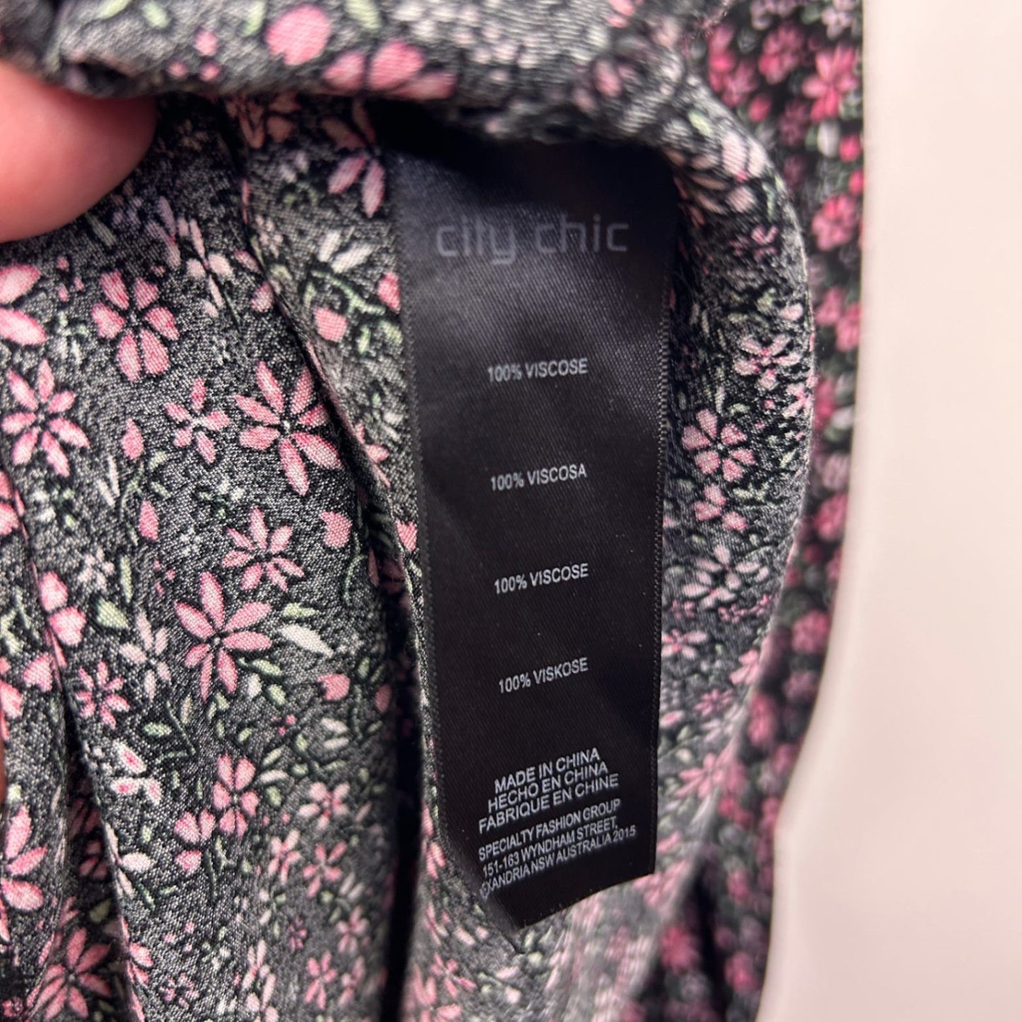 City Chic Midi Dress Size 20 22 Black Floral Short Sleeve Cocktail Viscose