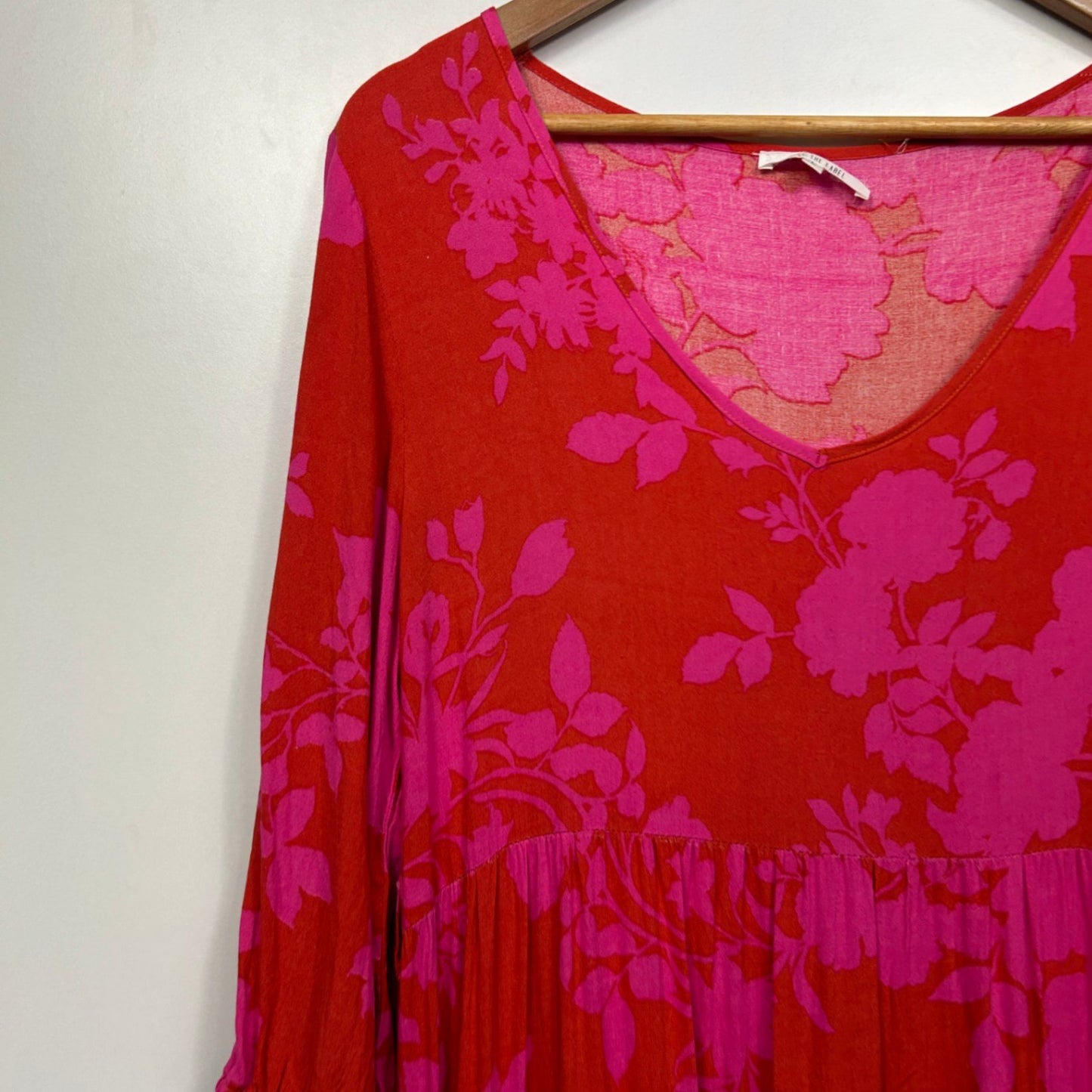 Label of Love Maxi Dress Size 14 Large Pink Red Long Sleeve Floral Long Length Rayon