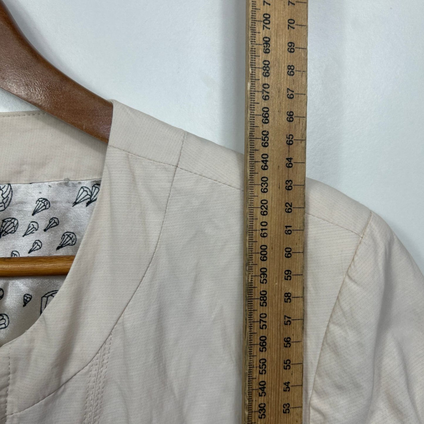 Blue Illusion Jacket Size 16 18 3XL Beige Lightweight Jacket Zip Front Pockets