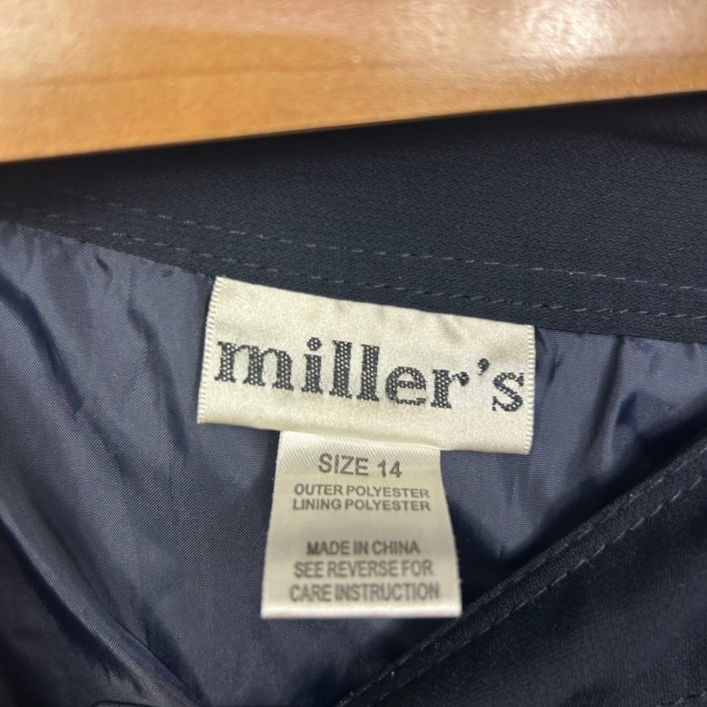 Millers Skirt Size 14 Black A-line Knee Length Side Zip