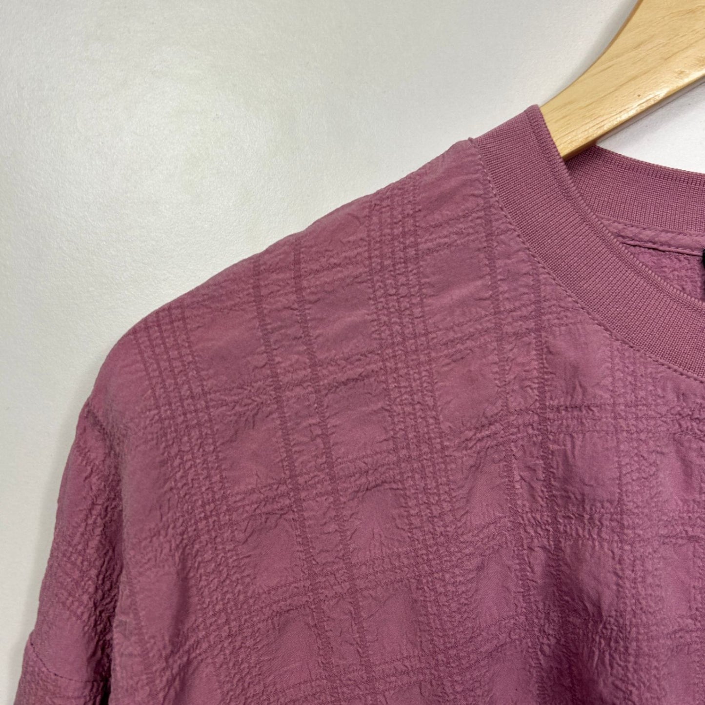 Decjuba Top Size 14 Large Pink Long Sleeve Textured