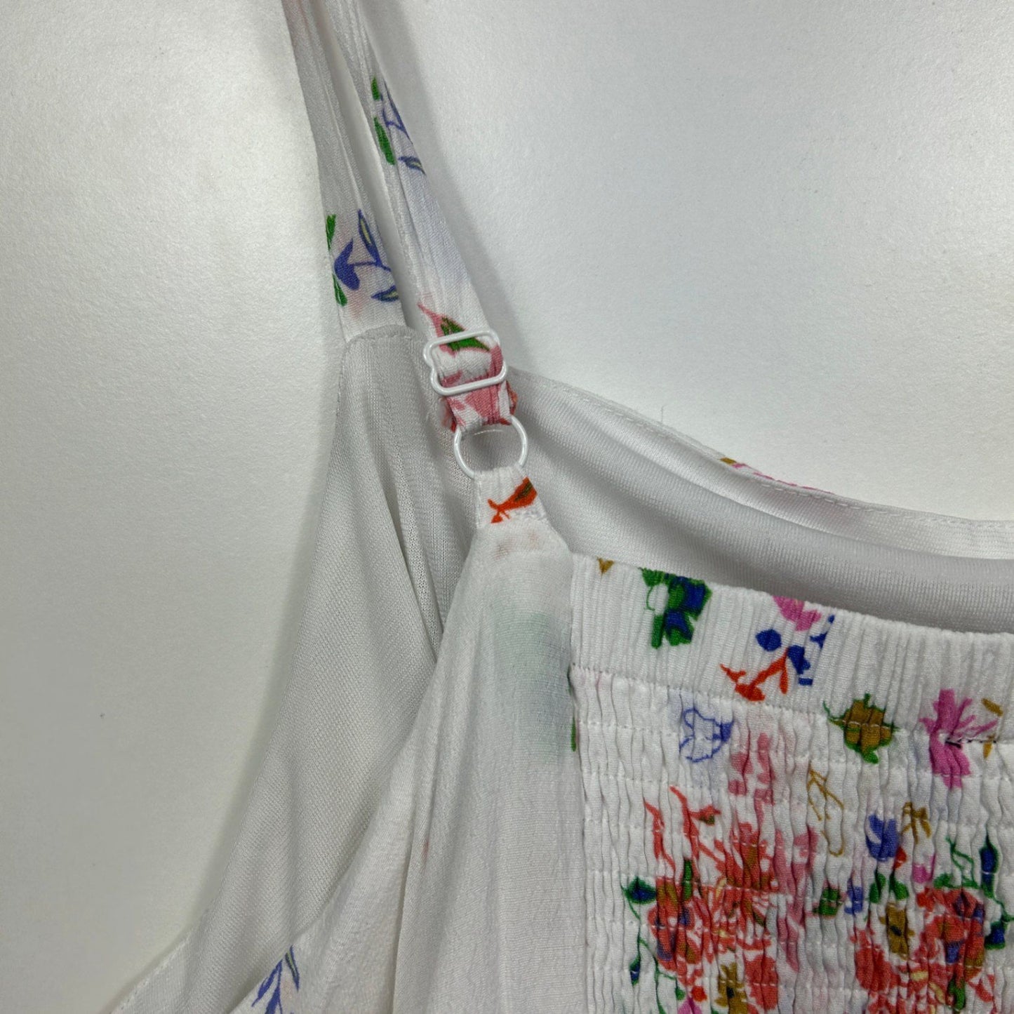 City Chic CCX Dress Size 20 Plus White Floral Sleeveless Wrap Front Viscose