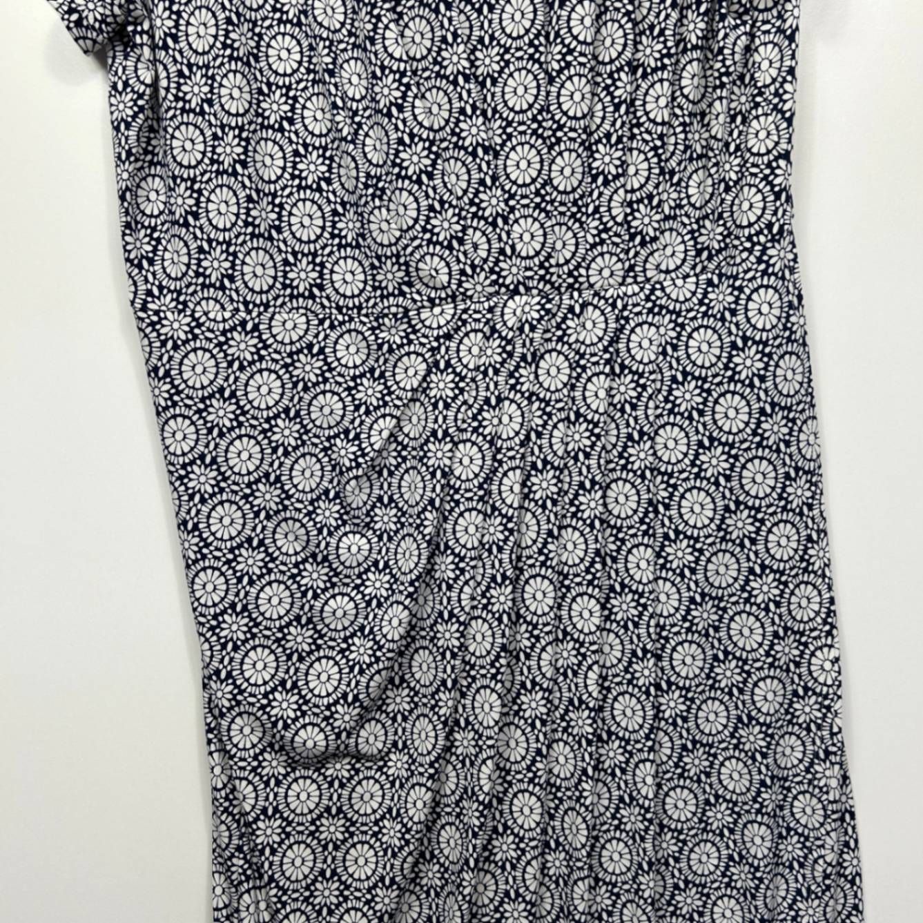 Leona Edmiston Blue White Dress Size 16 Short Sleeve Draped Knee Length