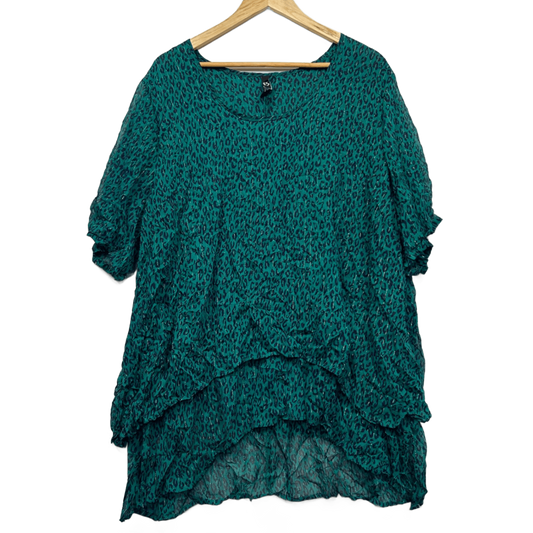 Taking Shape Tunic Top Size 16 Green Short Sleeve Layered Animal Print
