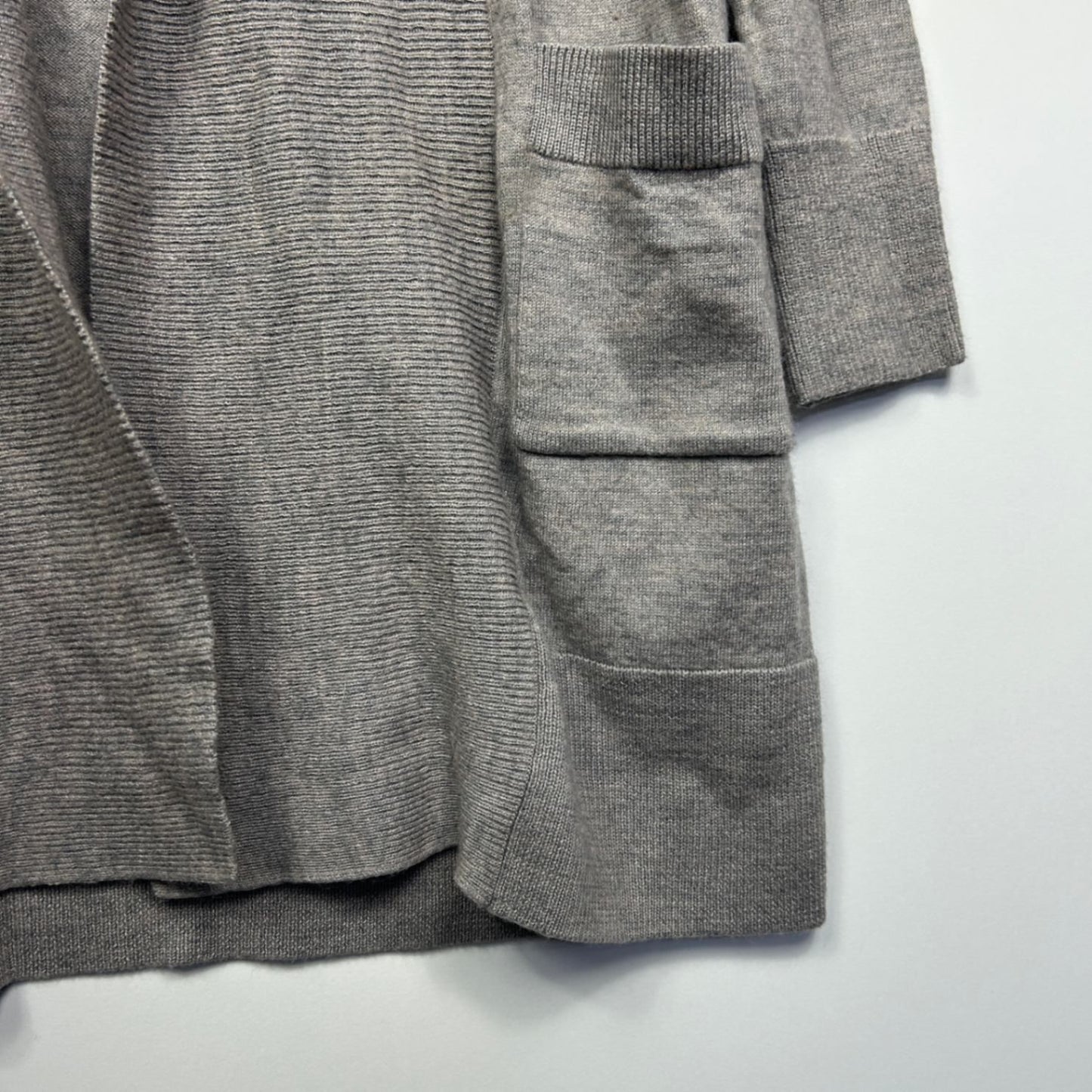 Tahari Merino Wool Blend Cardigan Jumper Size 14 16 Grey Long Sleeve Pockets