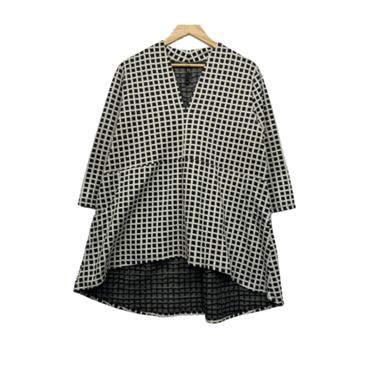 Taking Shape Tunic Top Size 16 Black Beige Check