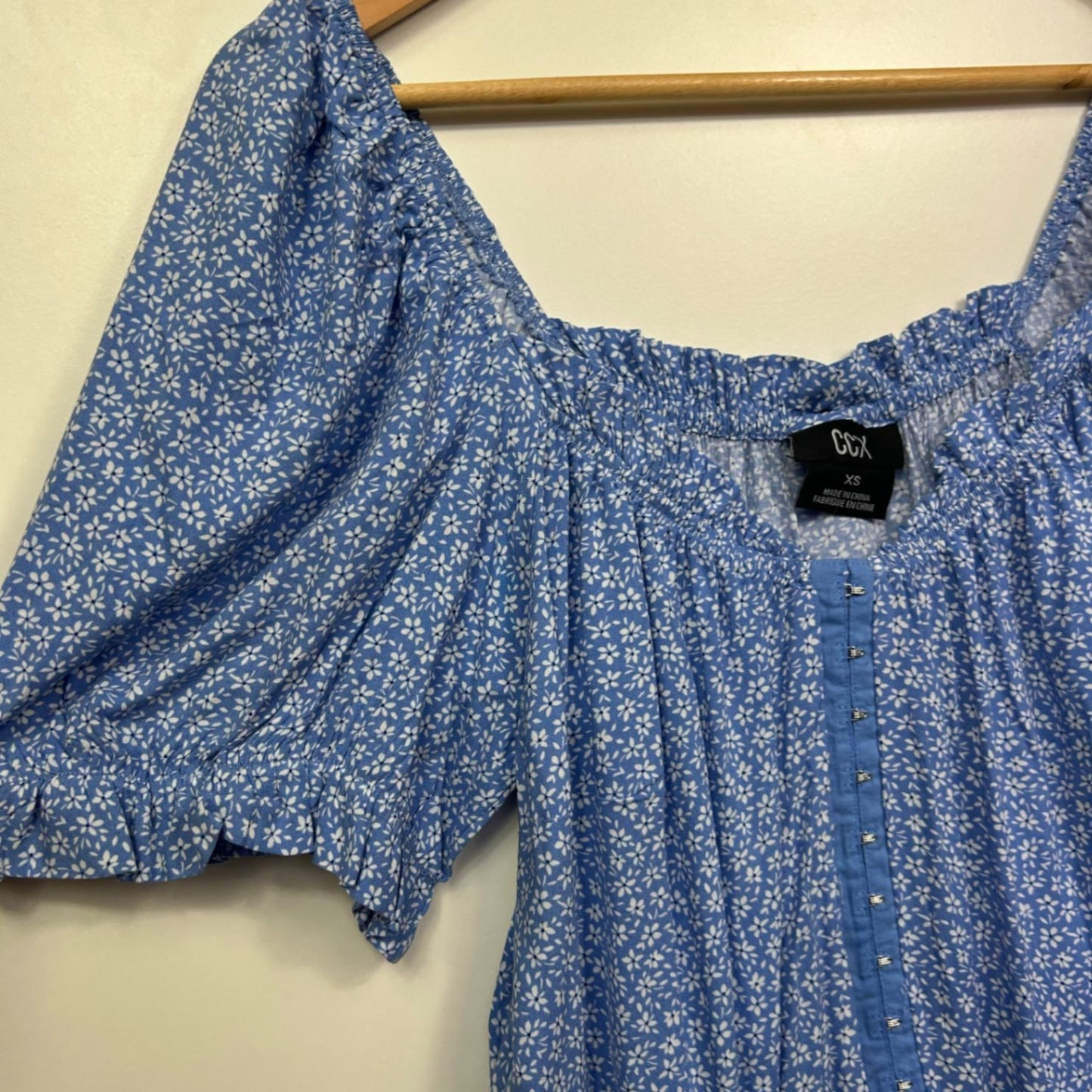 City Chic CCX Blue Floral Peplum Short Sleeve Size 14 XS Viscose