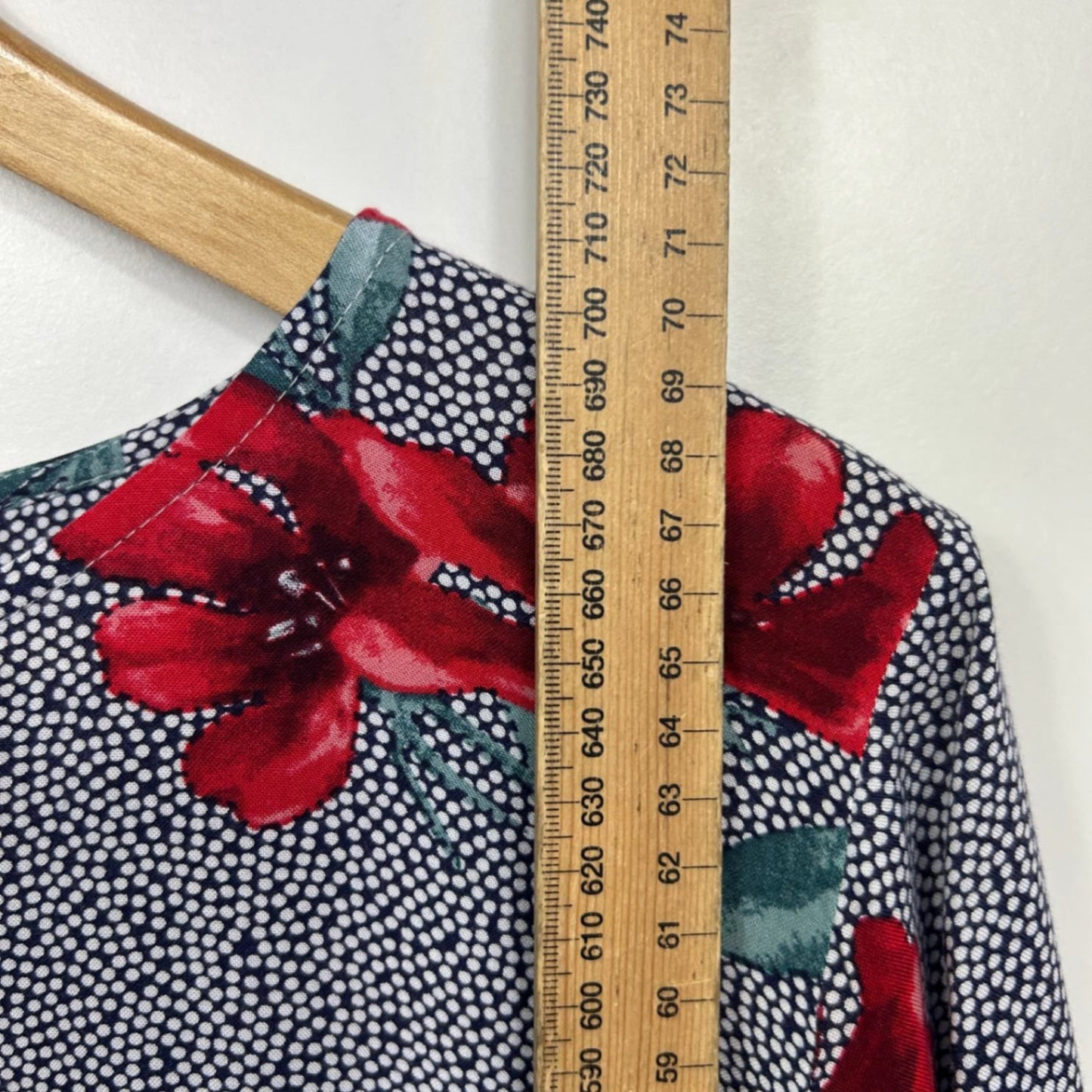 W Lane Long Sleeve Blouse Size 14 Floral Red Navy