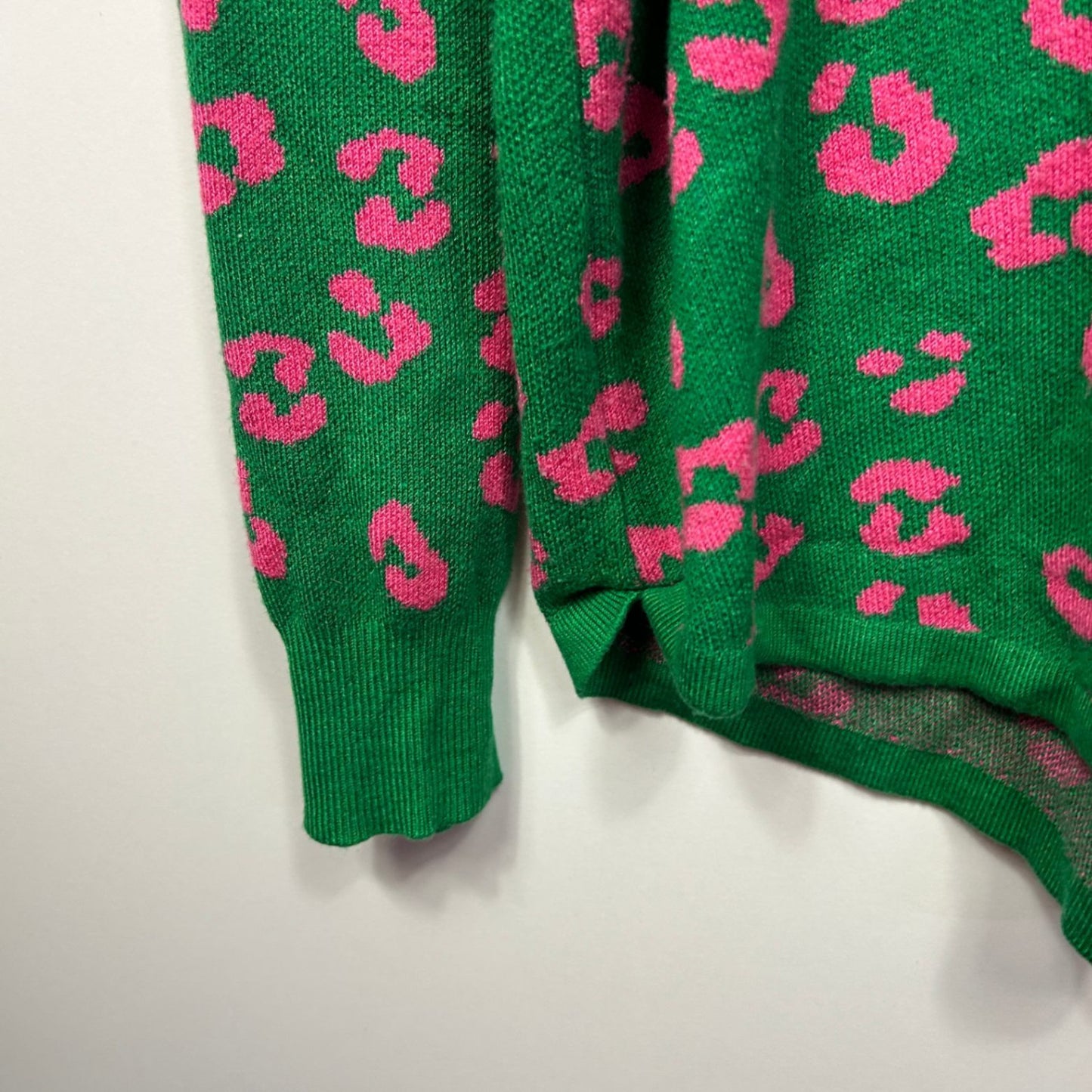 Betty Basics Jumper Size 22 Green Pink Leopard Print Knit Sweater Viscose Blend