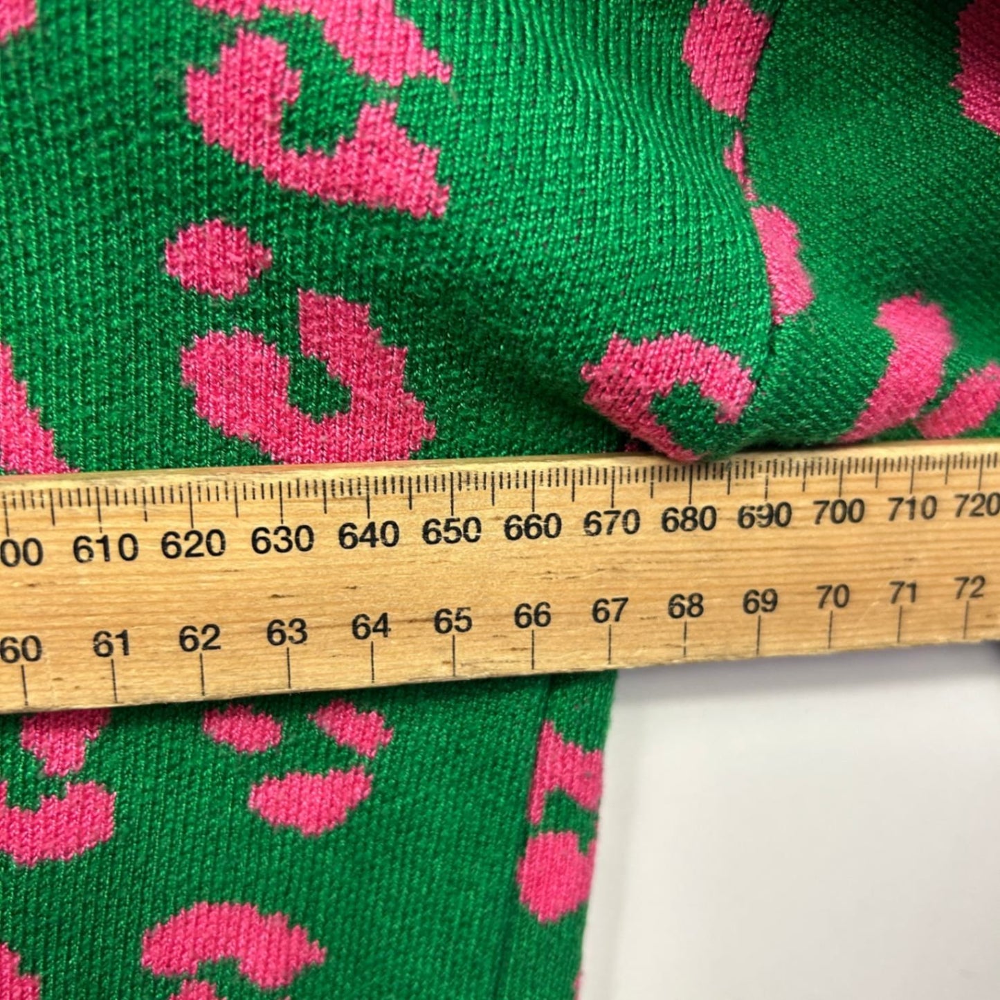 Betty Basics Jumper Size 22 Green Pink Leopard Print Knit Sweater Viscose Blend