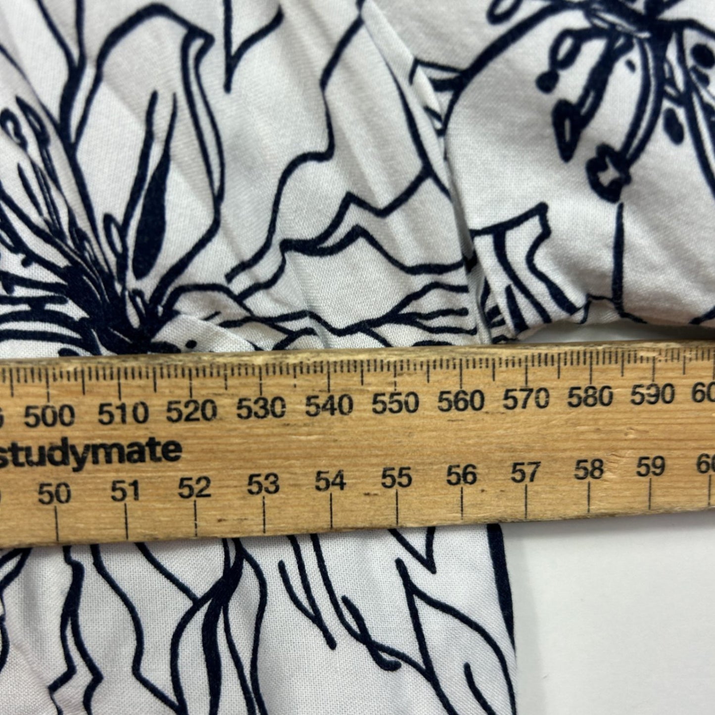 Millers Top Size 18 Black White Floral 3/4 Sleeve Viscose