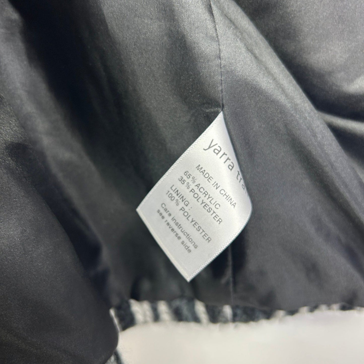 Yarra Trail Black White Striped Top Short Cap Sleeve Textured Size Large