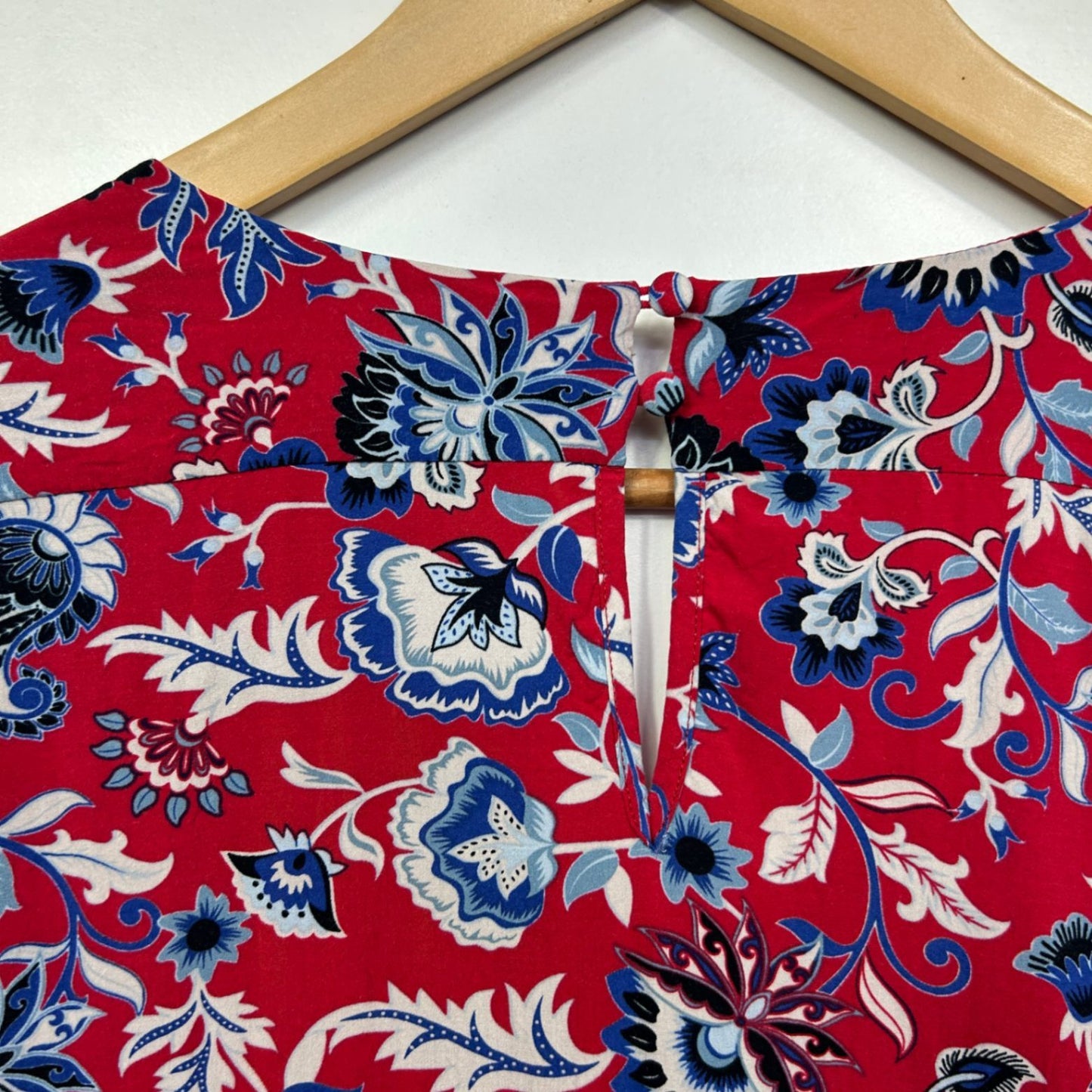 Blue Illusion Top Size 12 / 14 Red Floral Long Sleeve Rayon