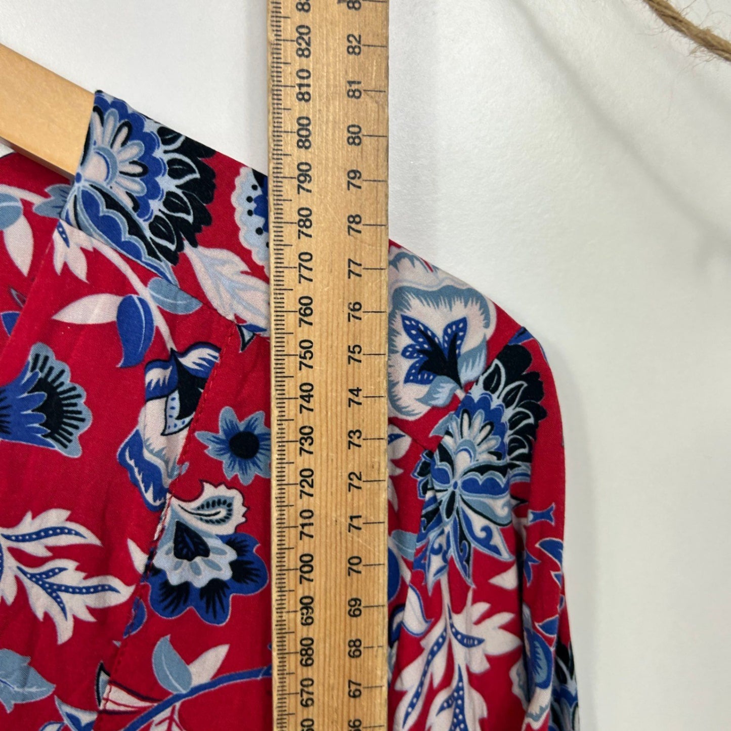 Blue Illusion Top Size 12 / 14 Red Floral Long Sleeve Rayon
