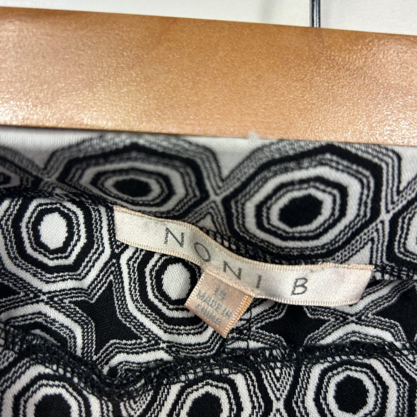 Noni B Women's Black White Pull On Geometric Patterned Trousers Pants Size 14 Viscose
