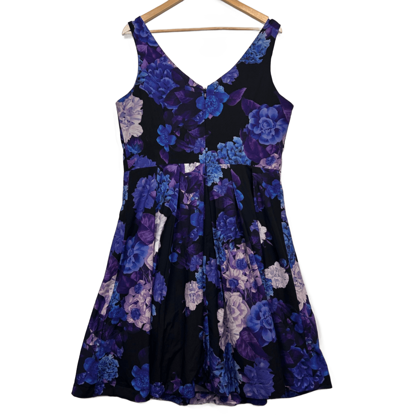 City Chic Fit & Flare Dress Size 16 Sleeveless Purple Black Floral Cocktail