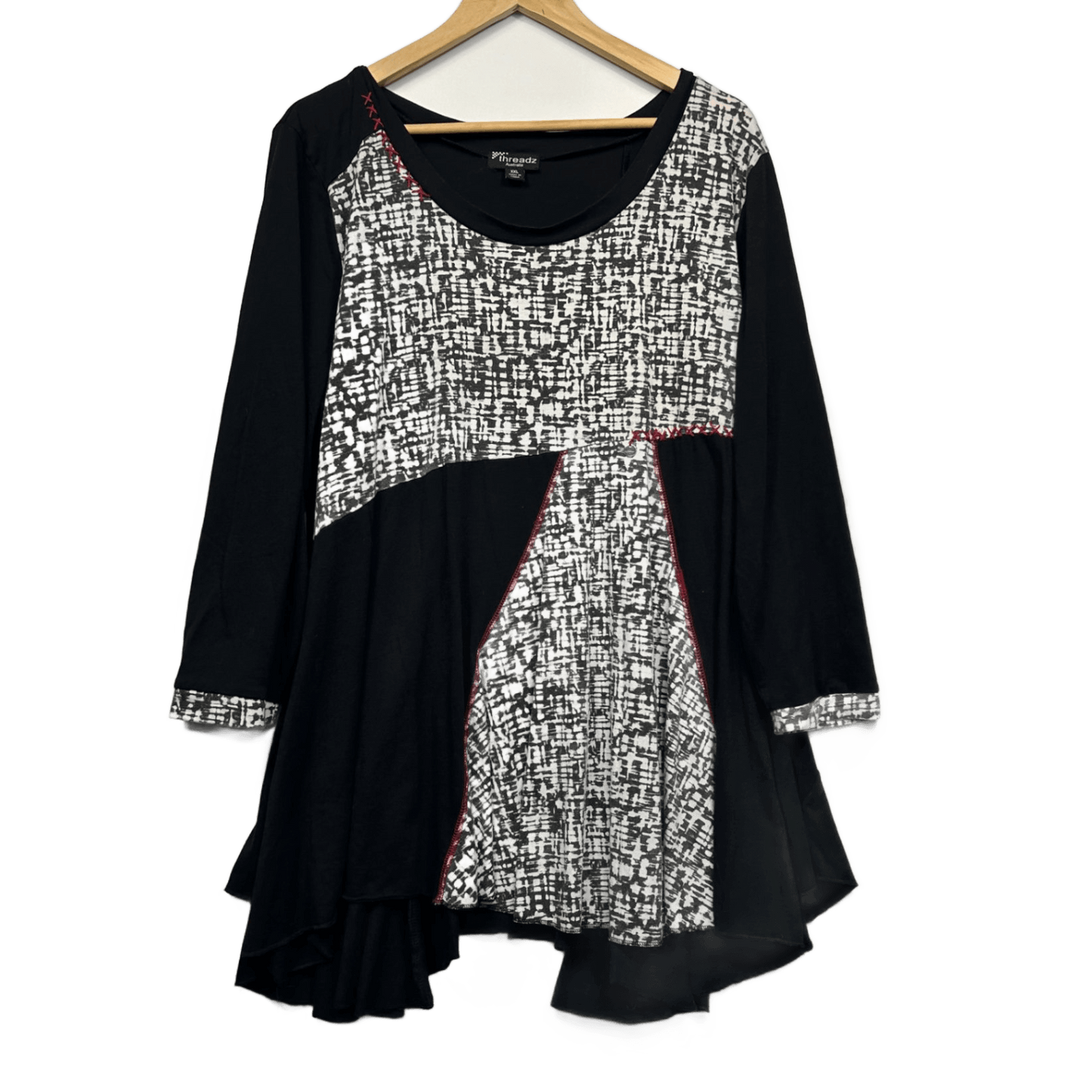 Threadz Australia Black White Long Tunic Top Size XXL 18 Viscose Blend