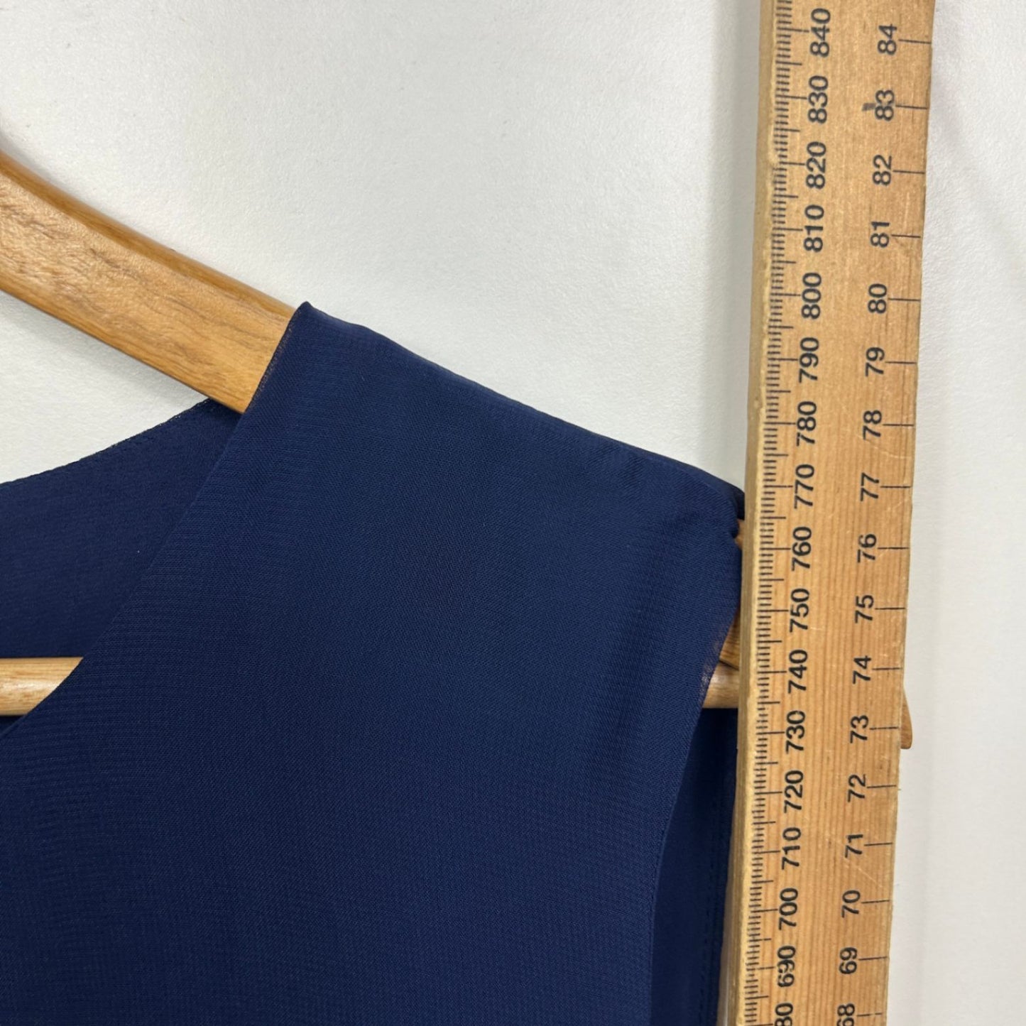 New W Lane Navy Blue Round Neck Sequin Trim Sleeveless Top Blouse Size 16