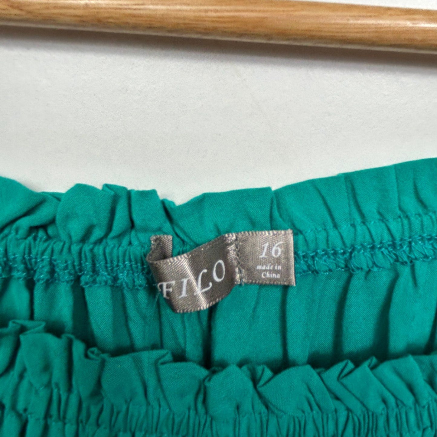 New FILO Top Size 16 Green Bell Sleeve