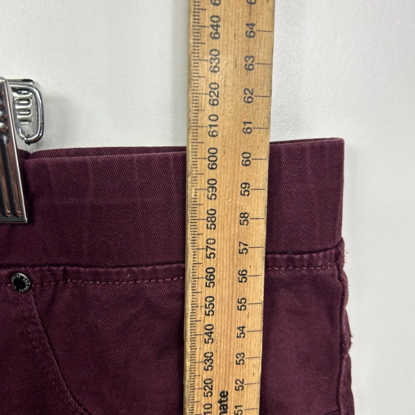 Breakers Burgundy Pull On Casual Shorts Size 24