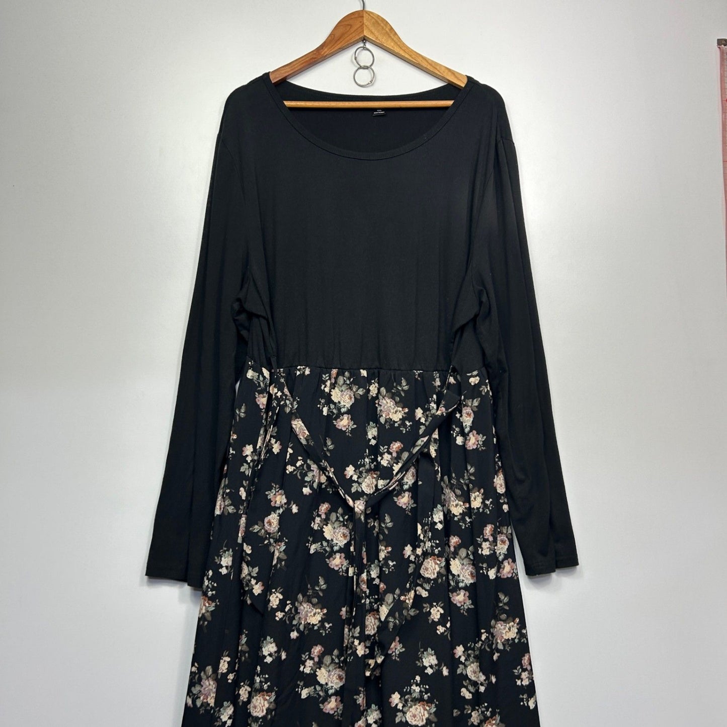 Shein Maxi Dress Size 4XL Black Long Sleeve Floral Long Length