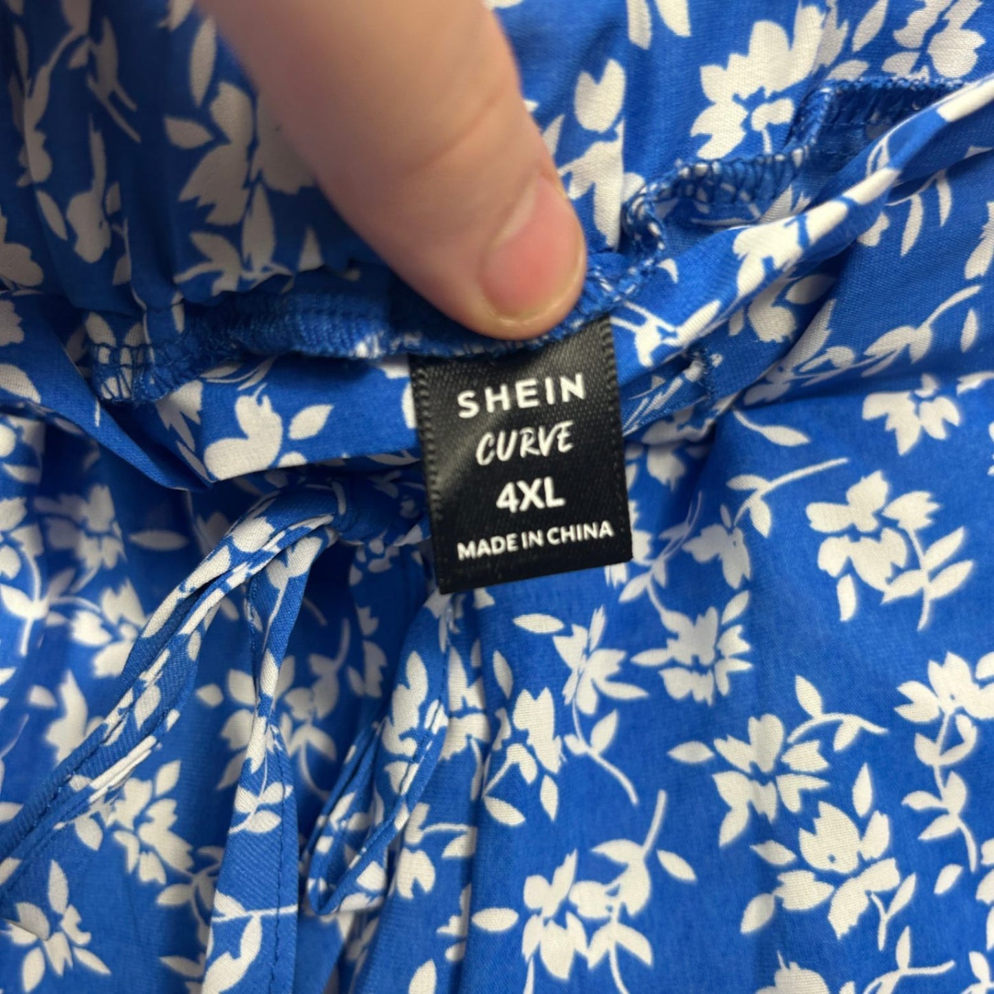 SHEIN Blue White Floral Shorts Size 18 20 4XL