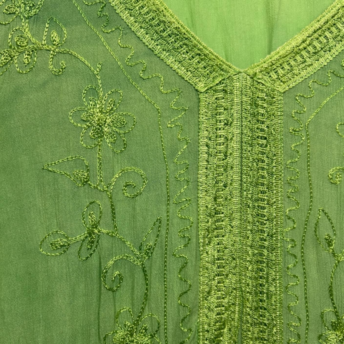 Festival Clothing Green Rayon Sleeveless V-Neck Boho Embroidered Top Size 12 14